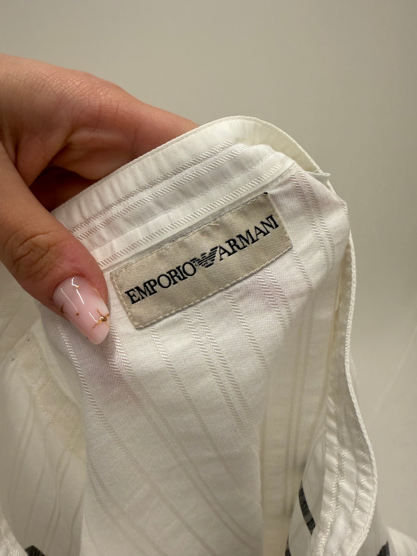 Cămașa Armani tall cu influențe soft army din poplin excepțional