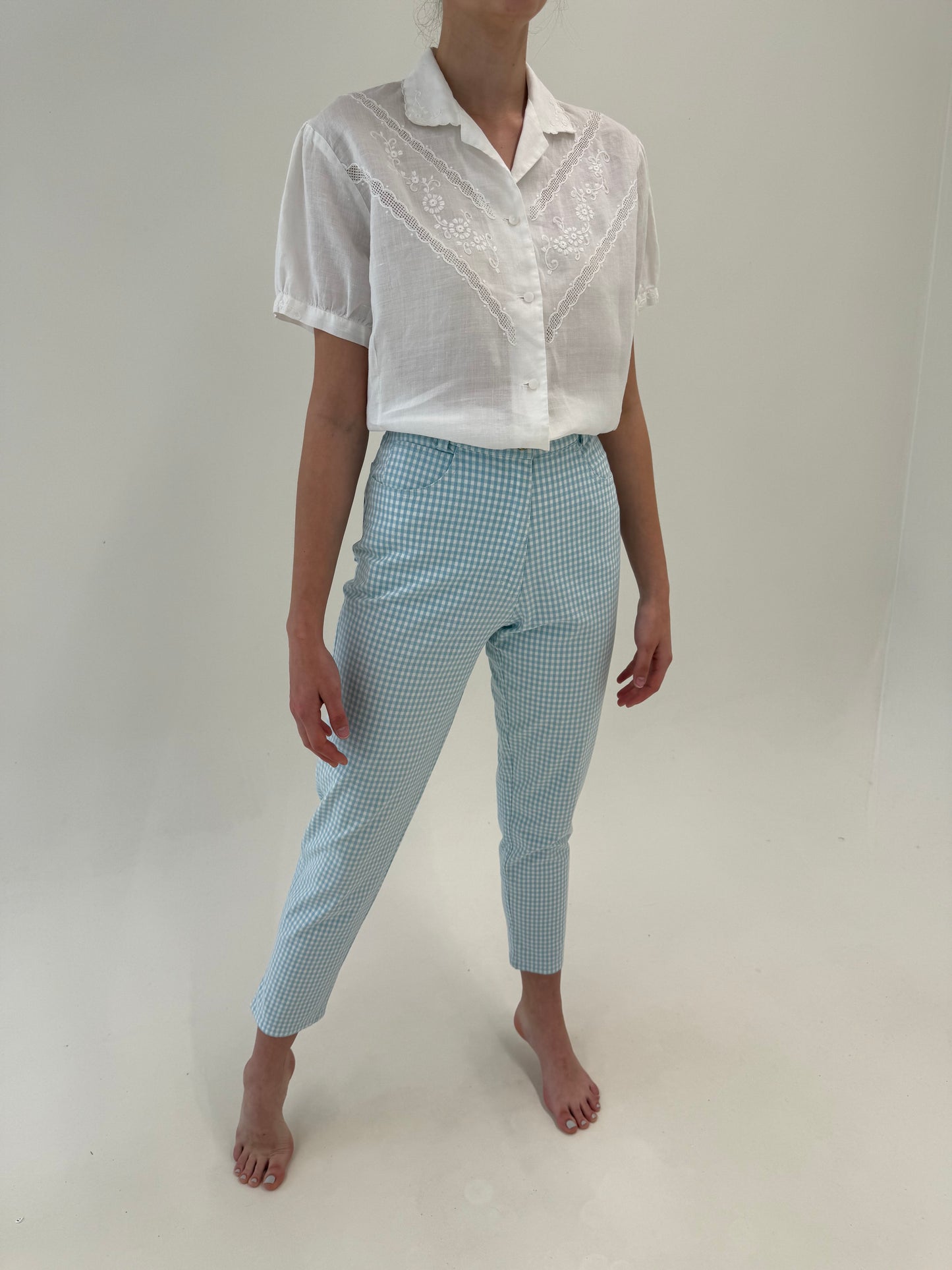 Pantaloni gingham baby blue cu alb din bumbac modelator ultra confort