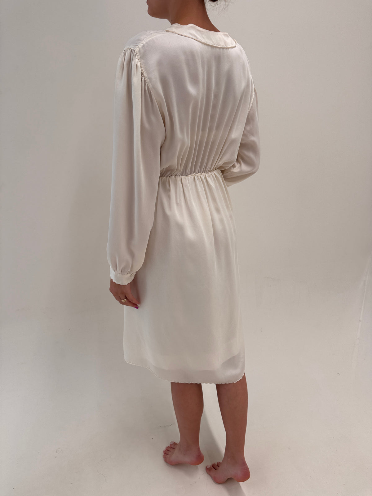 Rochie italiana butter white bijuterie din mătase naturală brodată manual