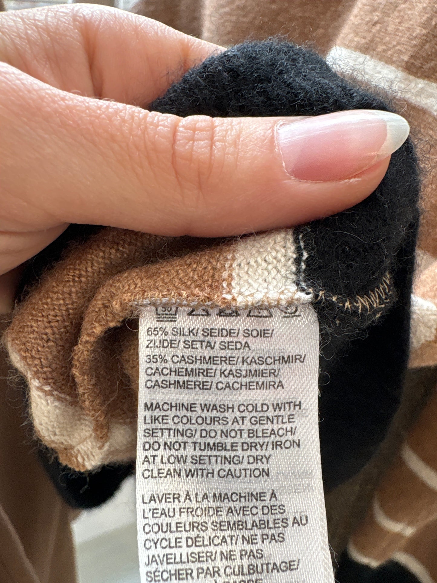 Pulover din cașmir și mătase naturală multiply în combinație de culori neutre