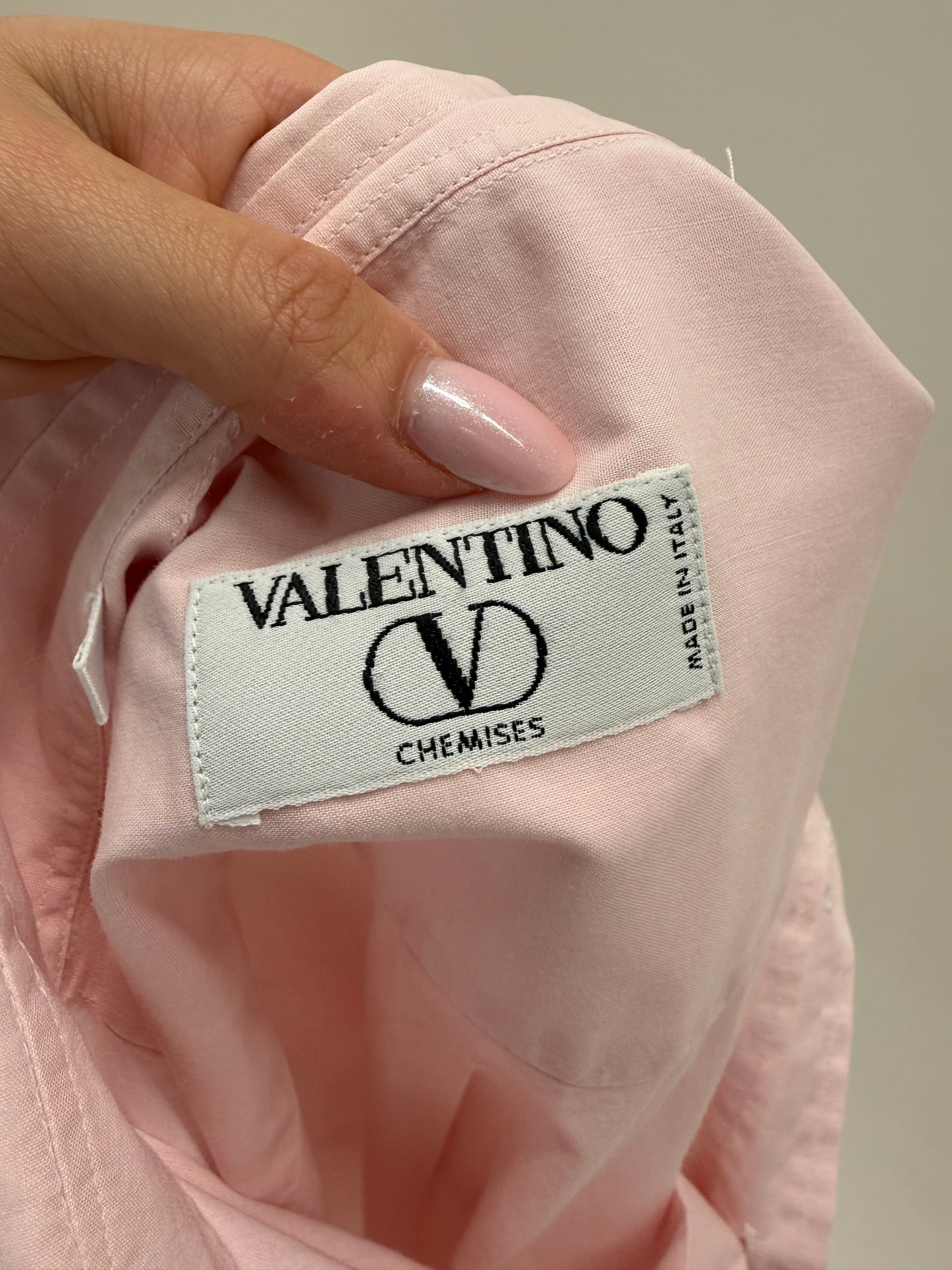 Cămașa Valentino powder pink in croi cropped din cel mai din bumbac