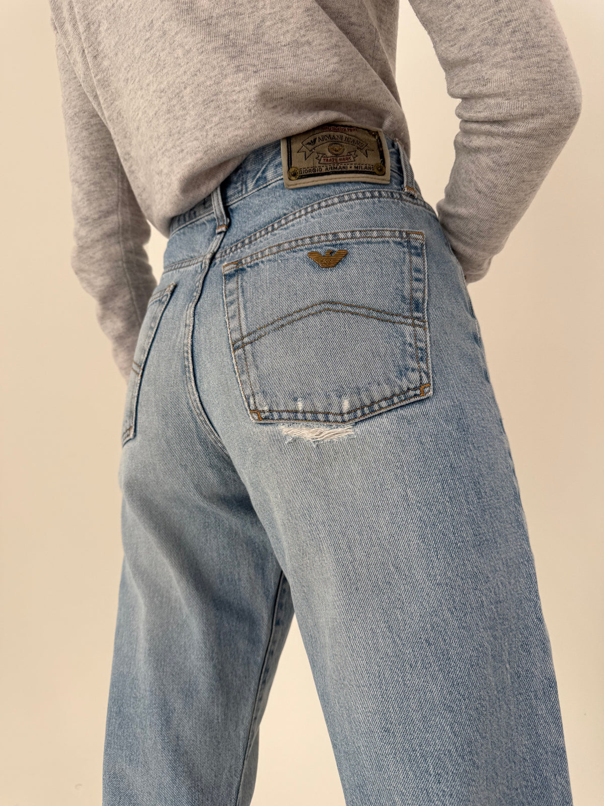 Jeans vintage Armani mom fit din bumbac gros lighter wash