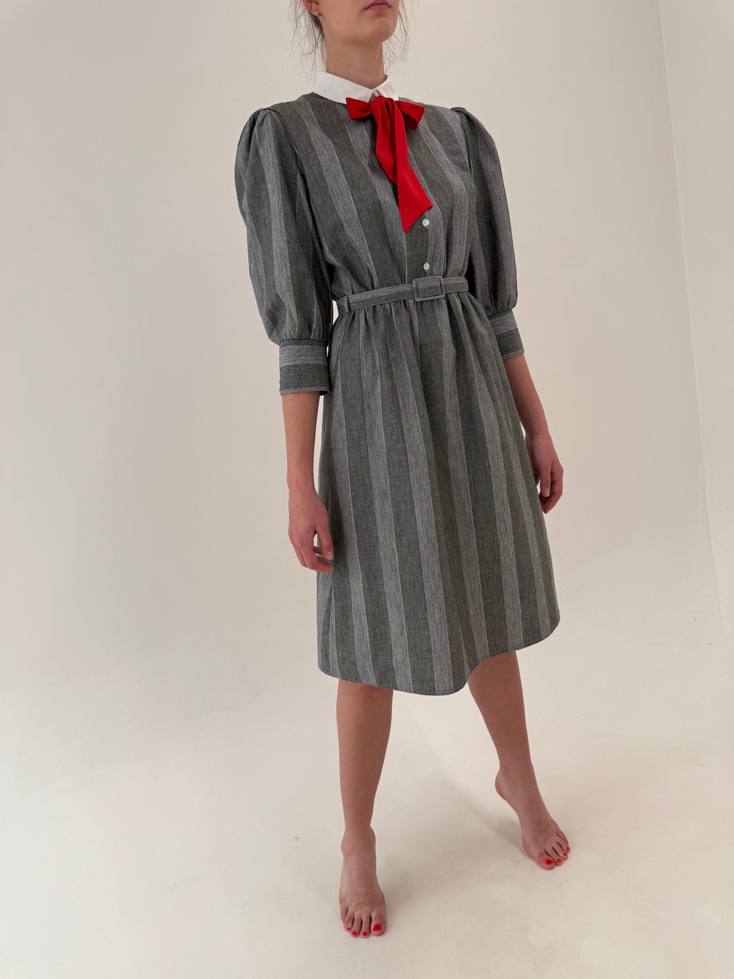 Rochie vintage din pânză în stil Prada și panglică cu curea proprie