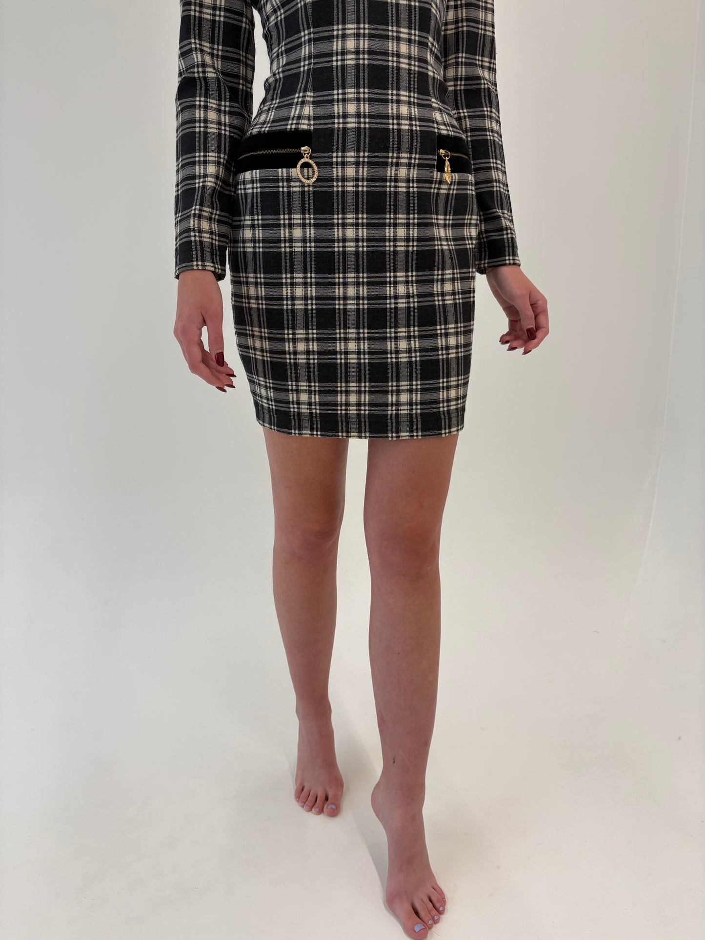 Rochie vintage italiană din lana extrafina virgină cu feronerie aurie