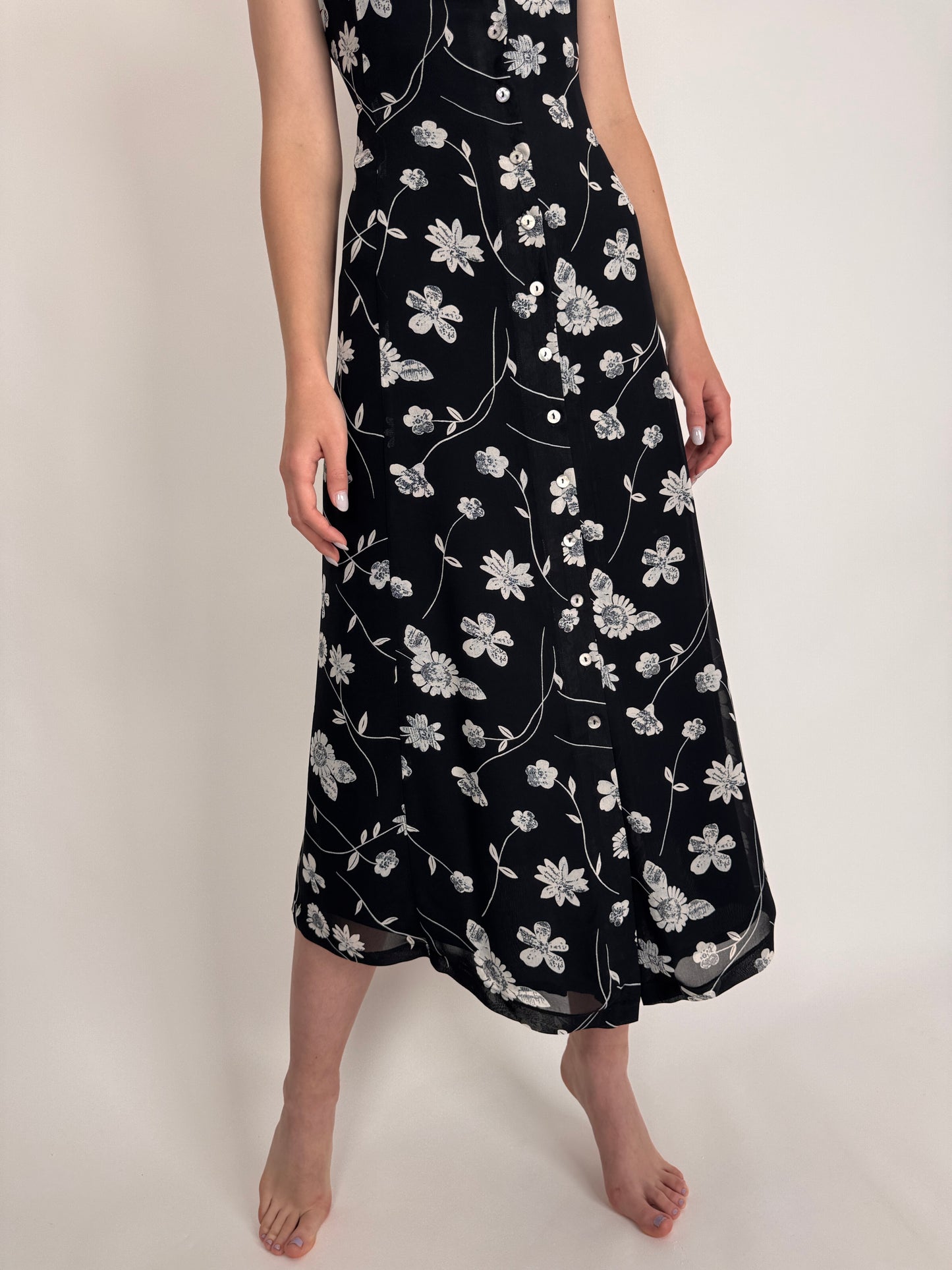 LBD vintage în croi ușor cambrat cu print floral