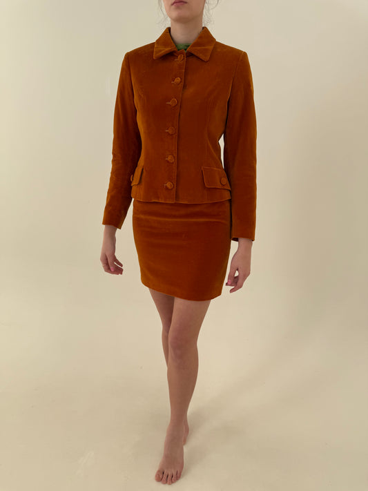 Set pumpkin orange din catifea cu sacou cambrat și fustă conică
