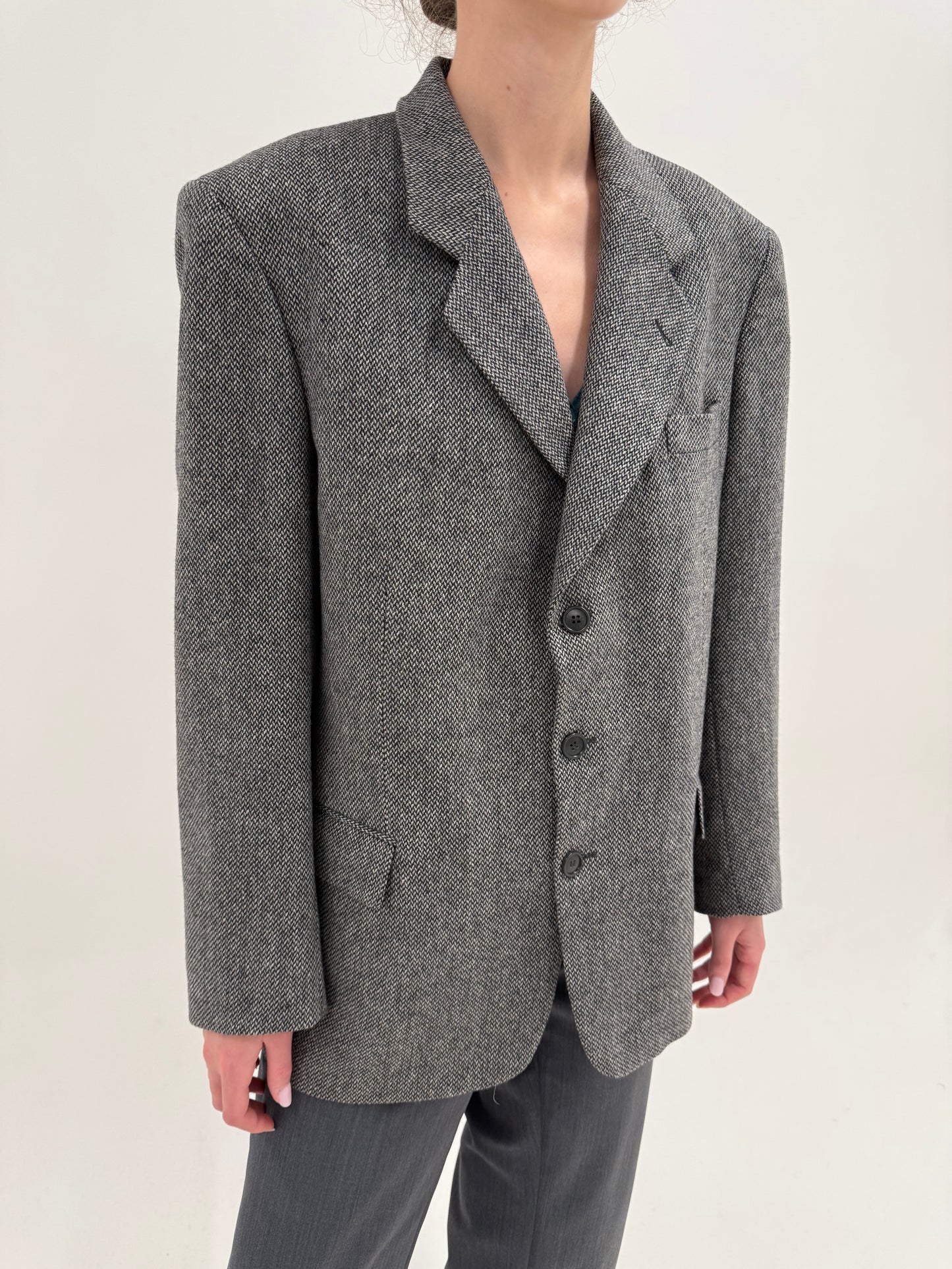 Sacou italian din stofă groasă Chevron de lana virgină alb cu negru