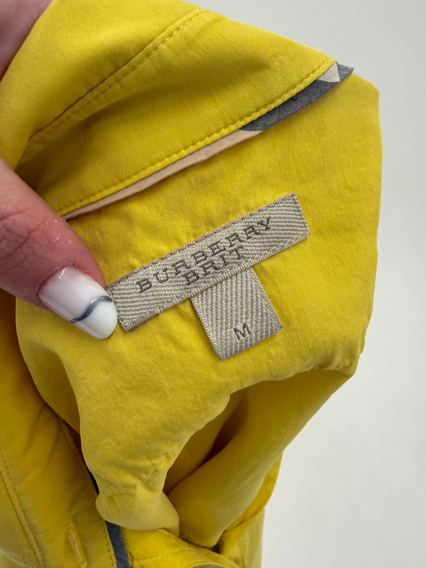 Cămașa Burberry din mătase naturală mată  lemon yellow