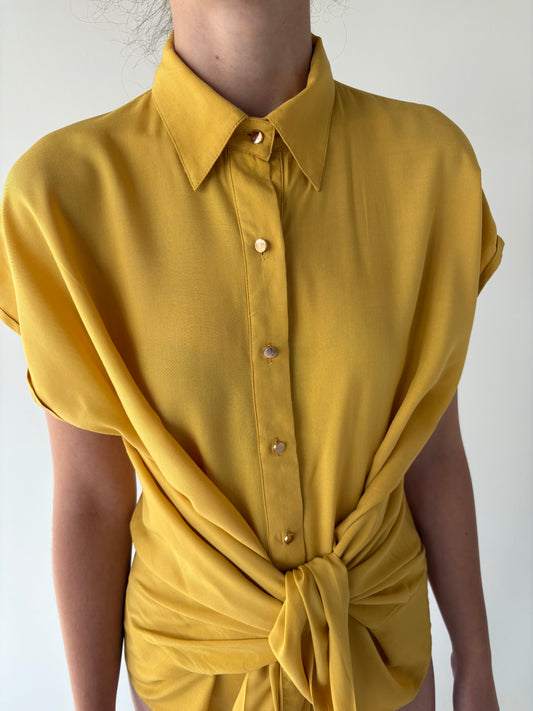 Cămașa cu drapaj și talie reglabilă mustard yellow