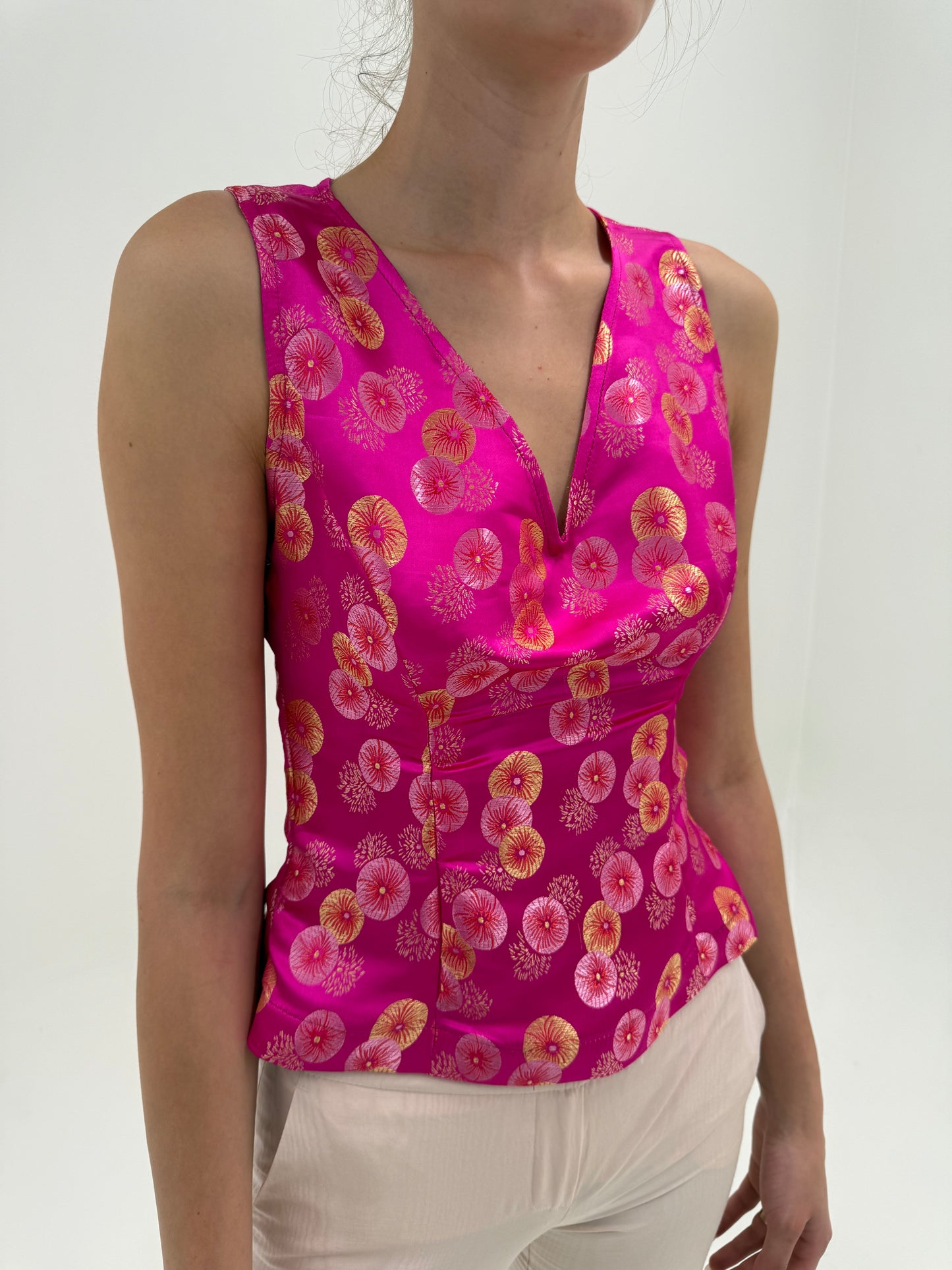 Corsaj fucsia din jacquard de mătase naturală cu influențe asiatice
