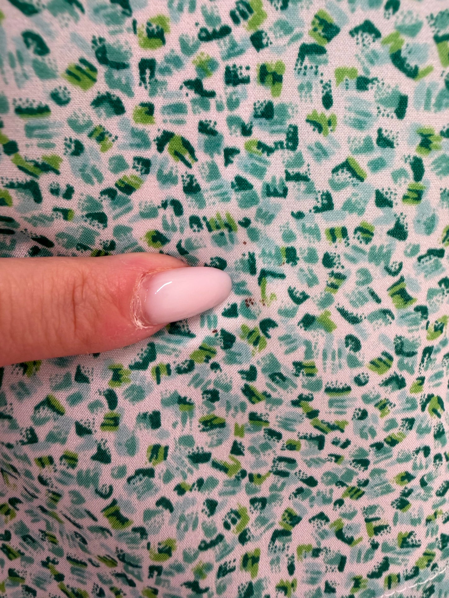 Rochie vintage în croi de ani 50 cu print delicat în nuanțe de verde