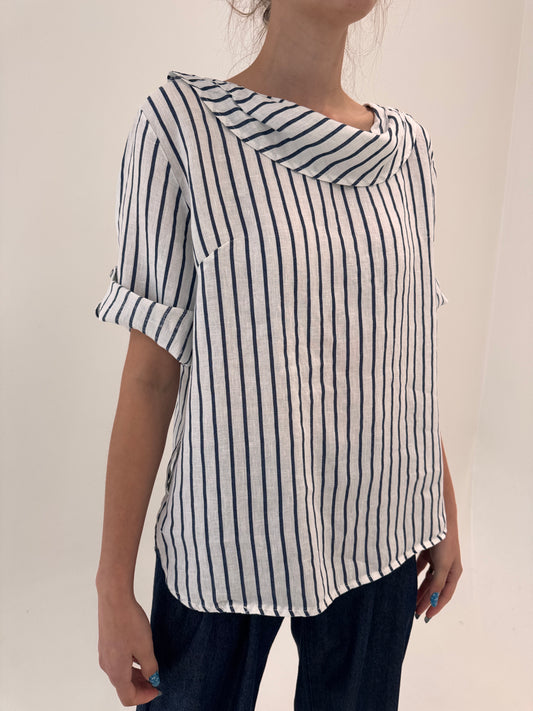 Top italian minimalist cu rever bărcuță drapat din in premium cu dungi Navy verticale