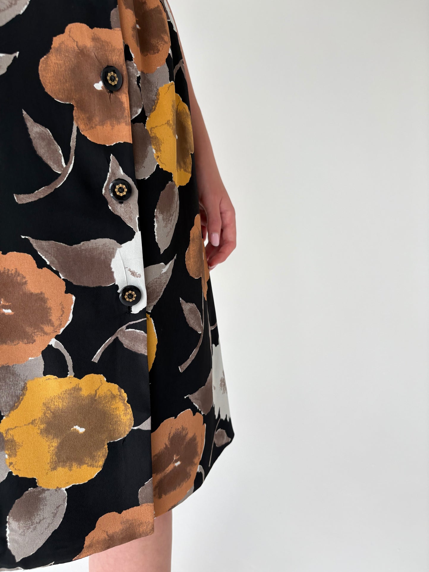 Fustă vintage neagră cu print floral superb și talie ultra înaltă marcată
