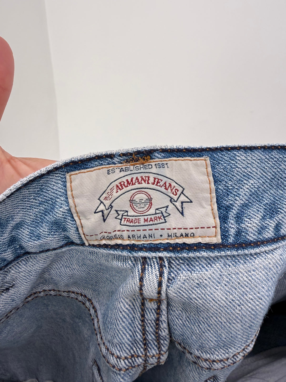 Jeans vintage Armani mom fit din bumbac gros lighter wash