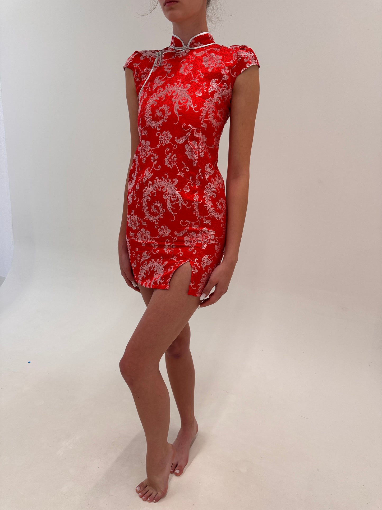 Rochie mini asiatică petite din jacquard de mătase naturală