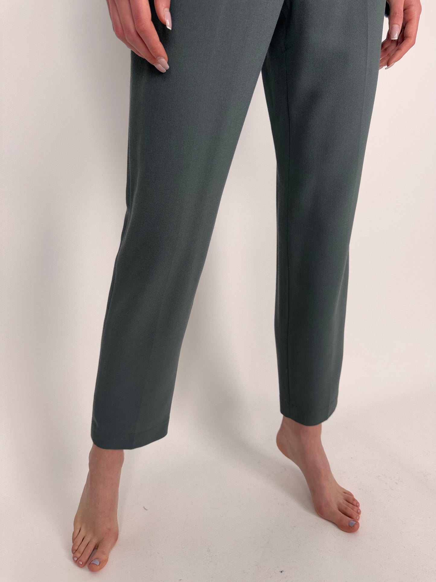 Pantaloni winter green cu talie ultra înaltă marcată din lana extrafina