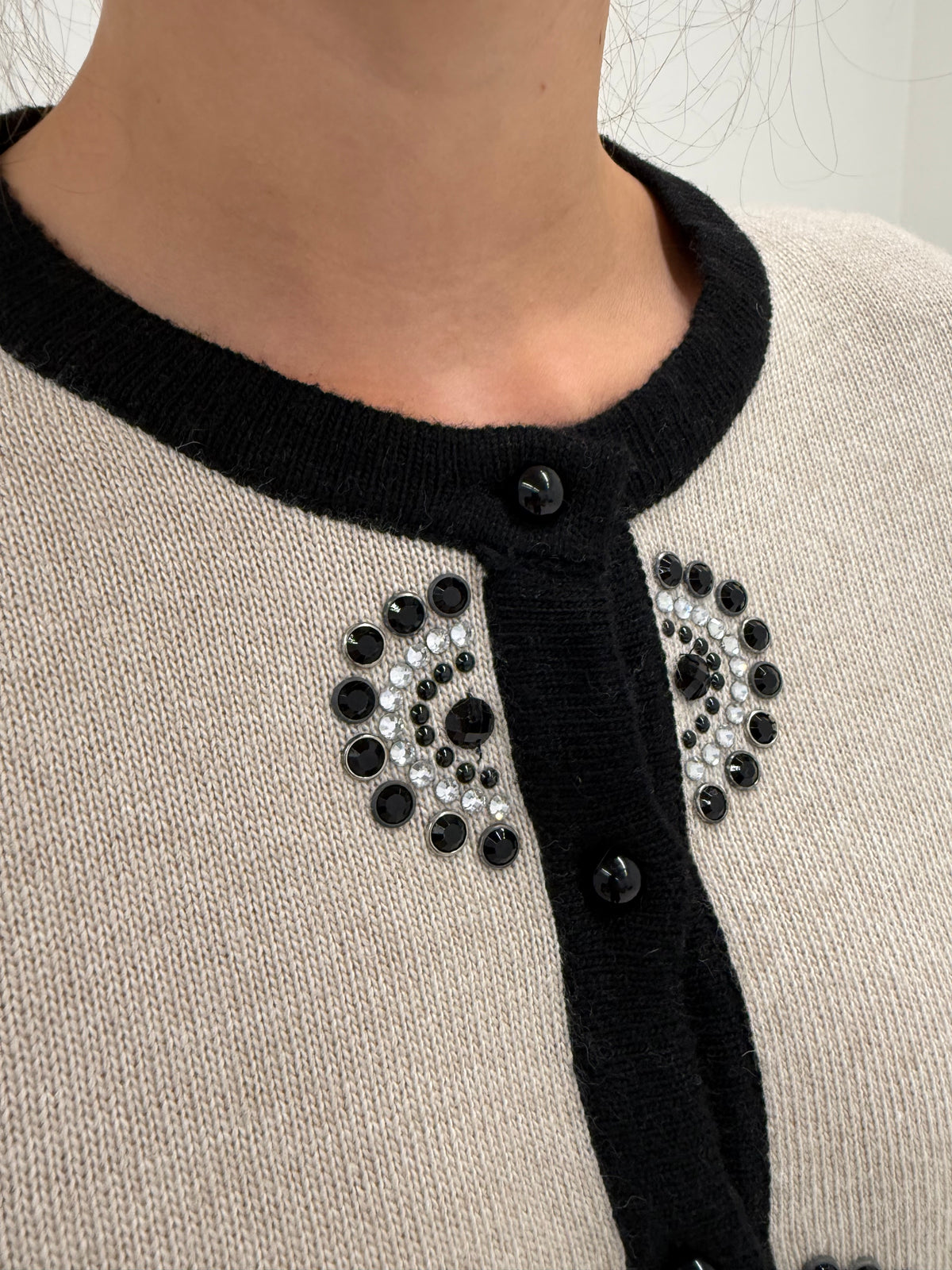 Cardigan italian în stil Chanel light camel din lana cu cașmir și vascoza