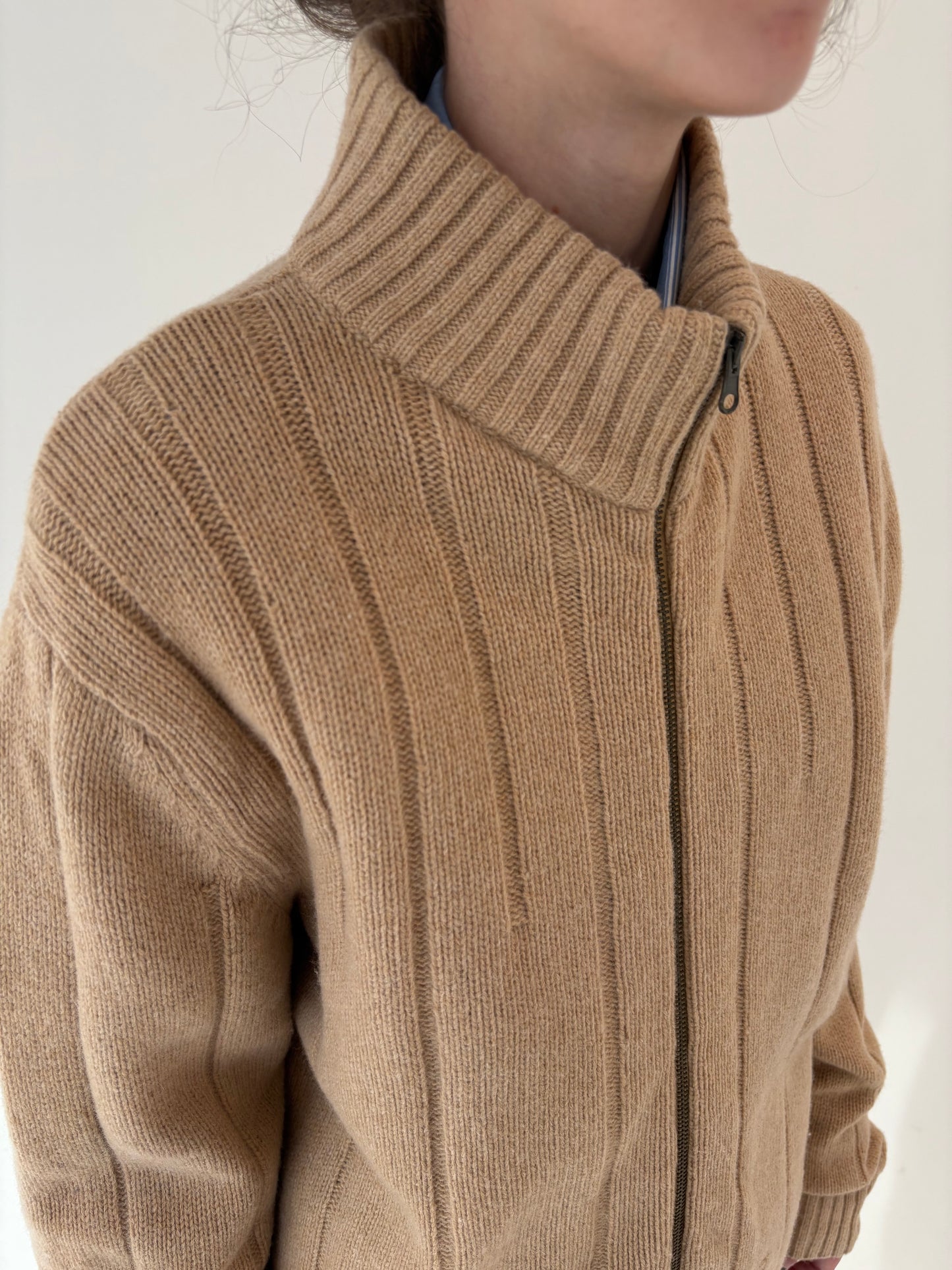 Jacheta camel cu influențe sport din trvoit ribbed super gros 80% lana extrafina
