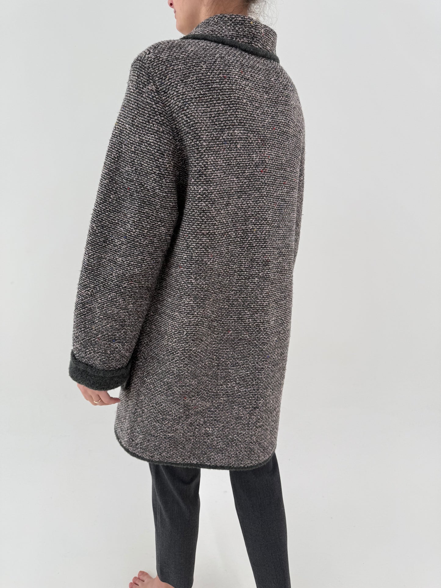 Perdesiu de primăvară cu influențe casual powder pink cu gri