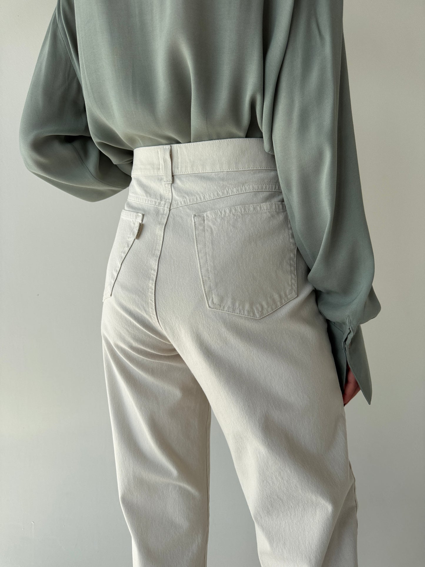 Jeans vintage premium off white ultra modelator cu talie super înaltă