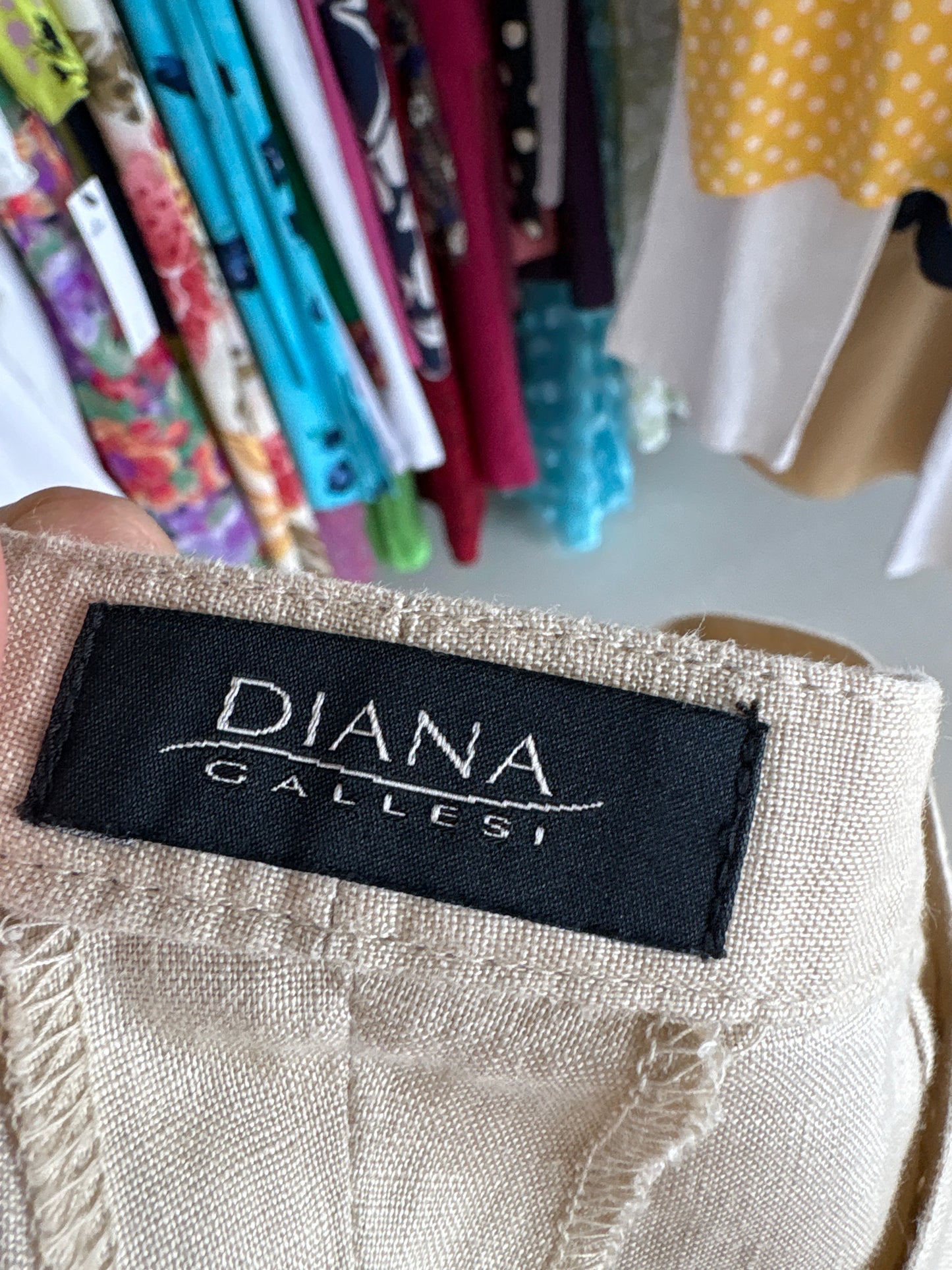 Pantaloni camel de brand premium italian din in premium în croi clasic drept