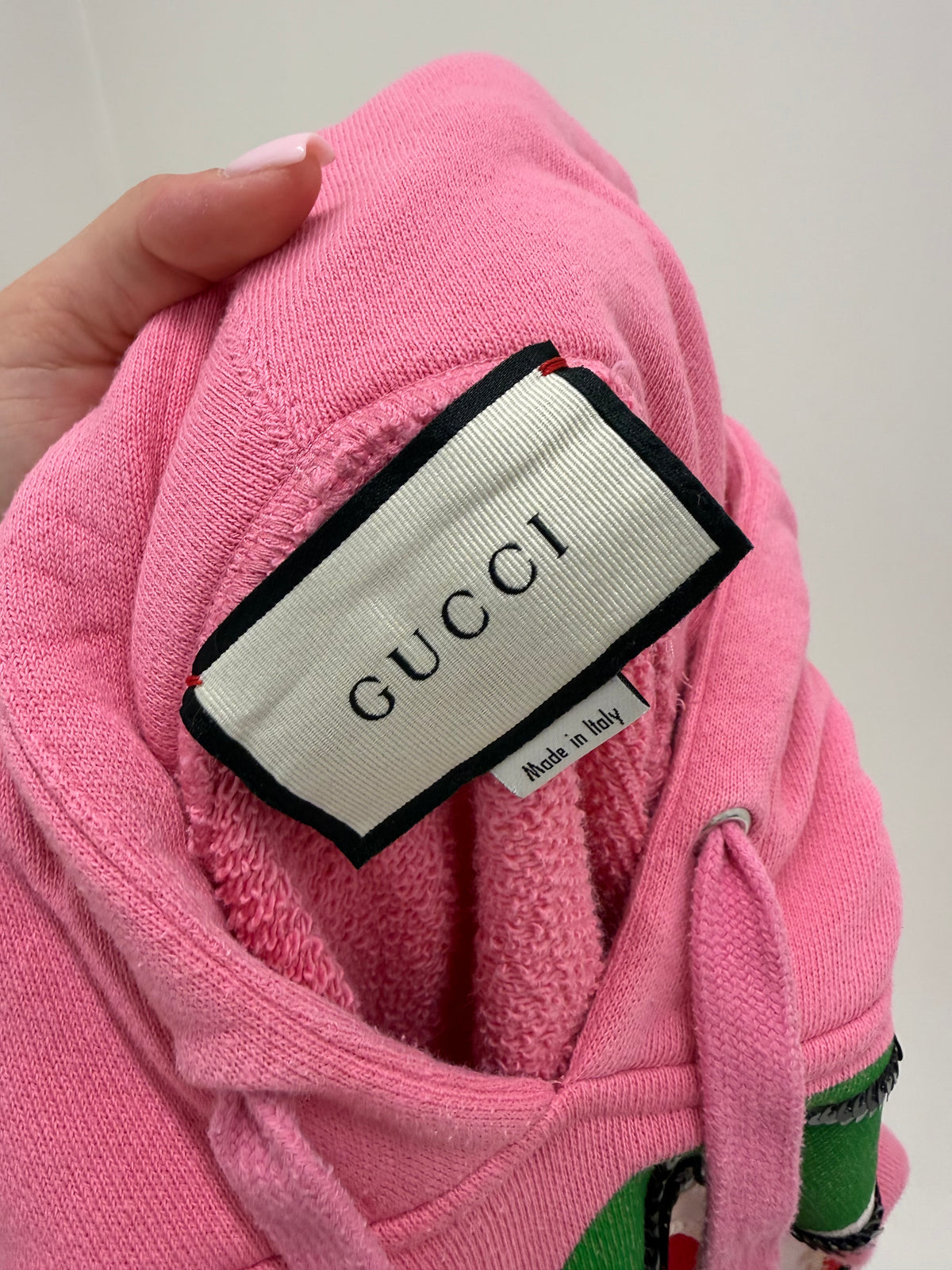 Gucci GG Apple hoodie din colecția Cruise 2020 Alessandro Michele