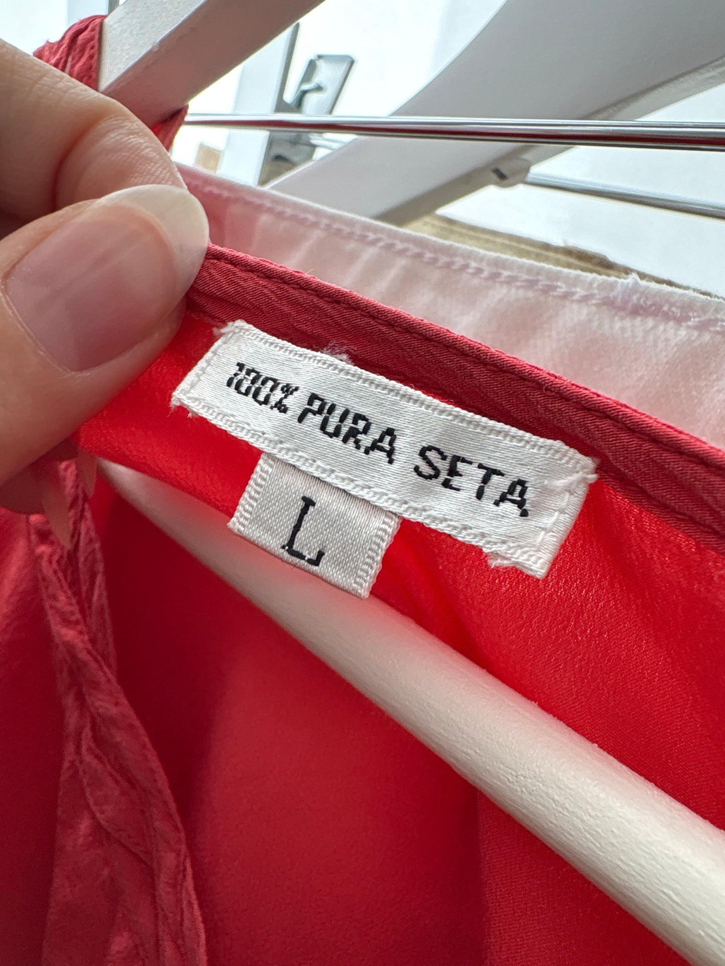 Top coral red din mătase matuala în croi minimalist