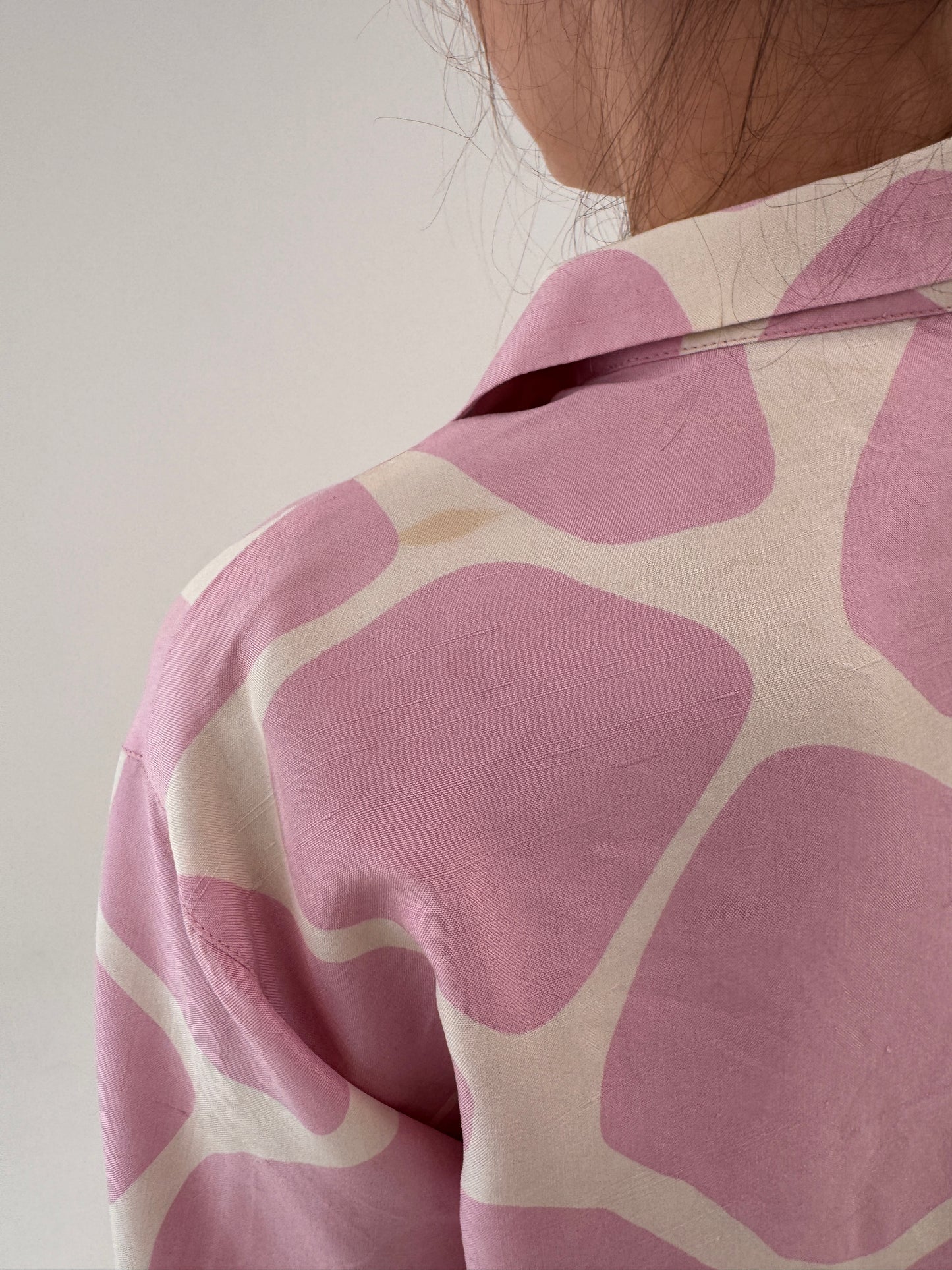 Costum Valentino vintage din pânză de mătase naturală cu print powder Pink