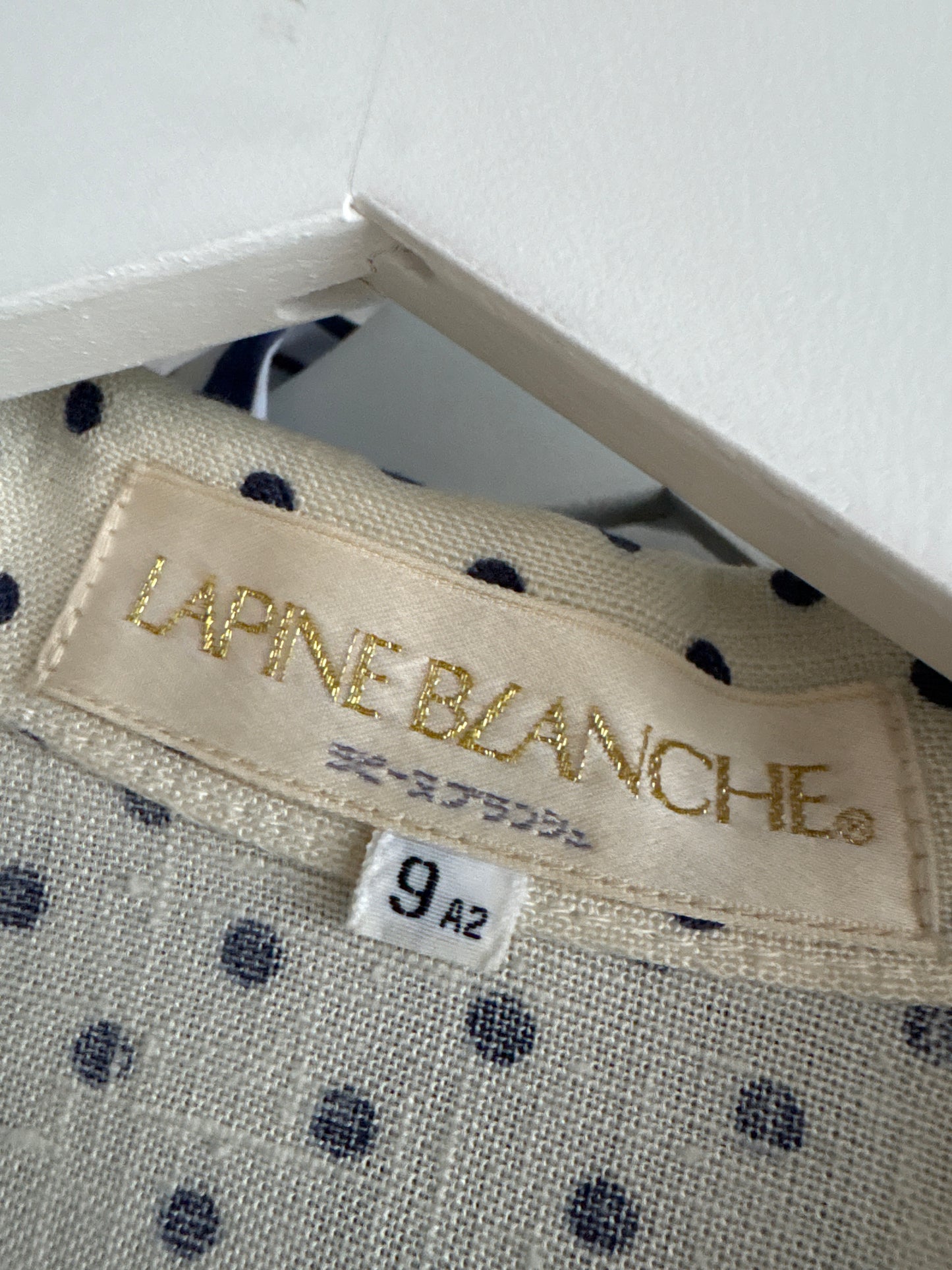 Sacou vintage cu buline din pânză de in off white cu talie ultra marcată
