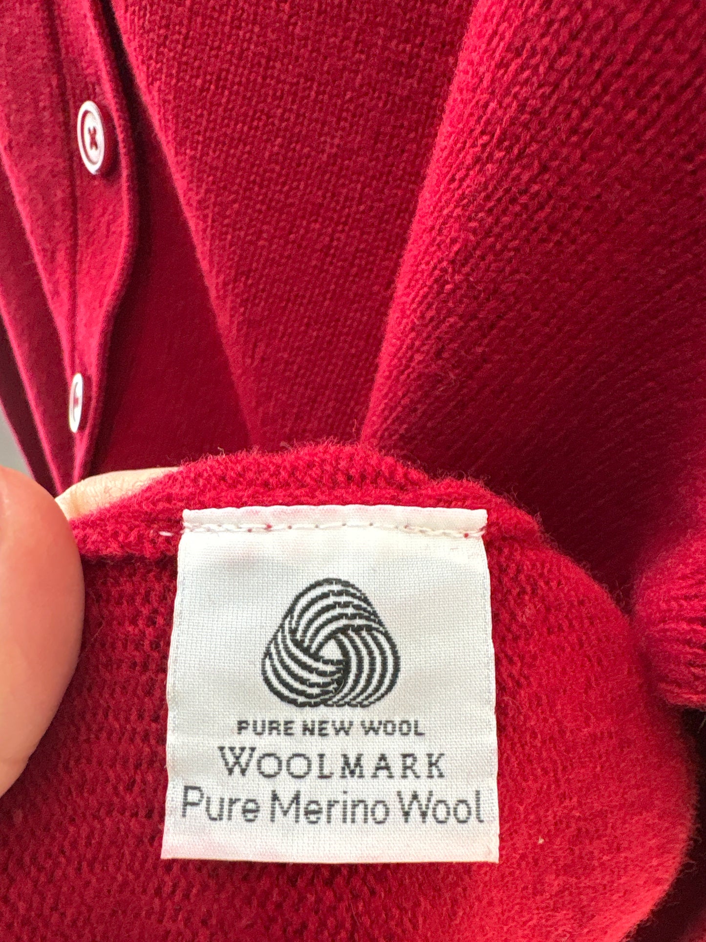 Cardigan cherry red de gramaj mare din lana merino extrafina certificată