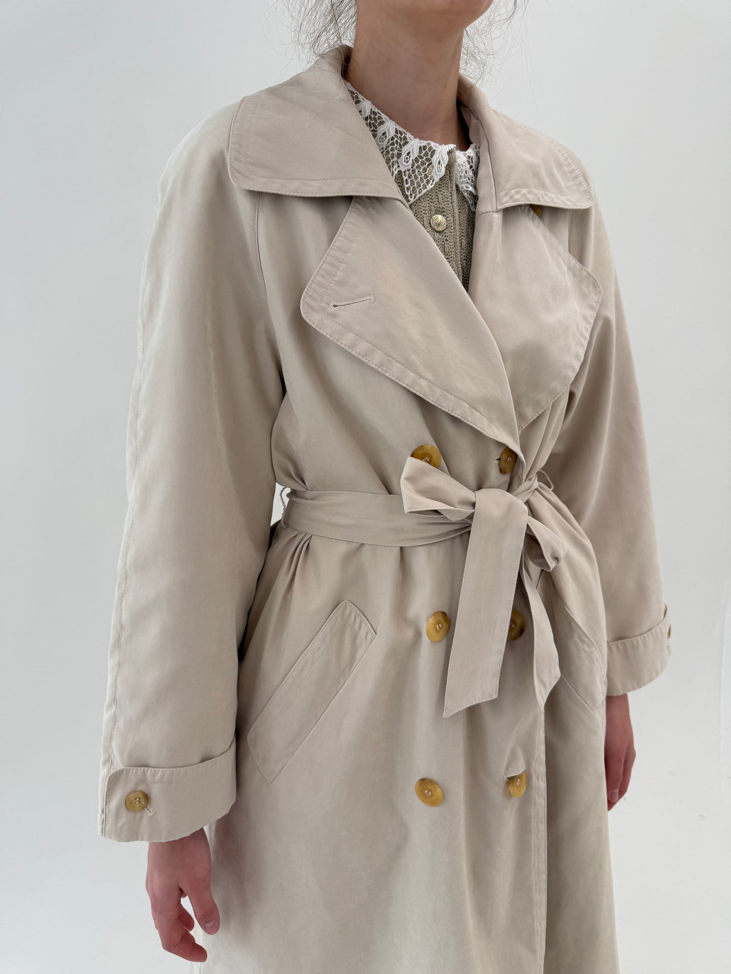 Trench vintage nude în croi lung cu talie reglabilă