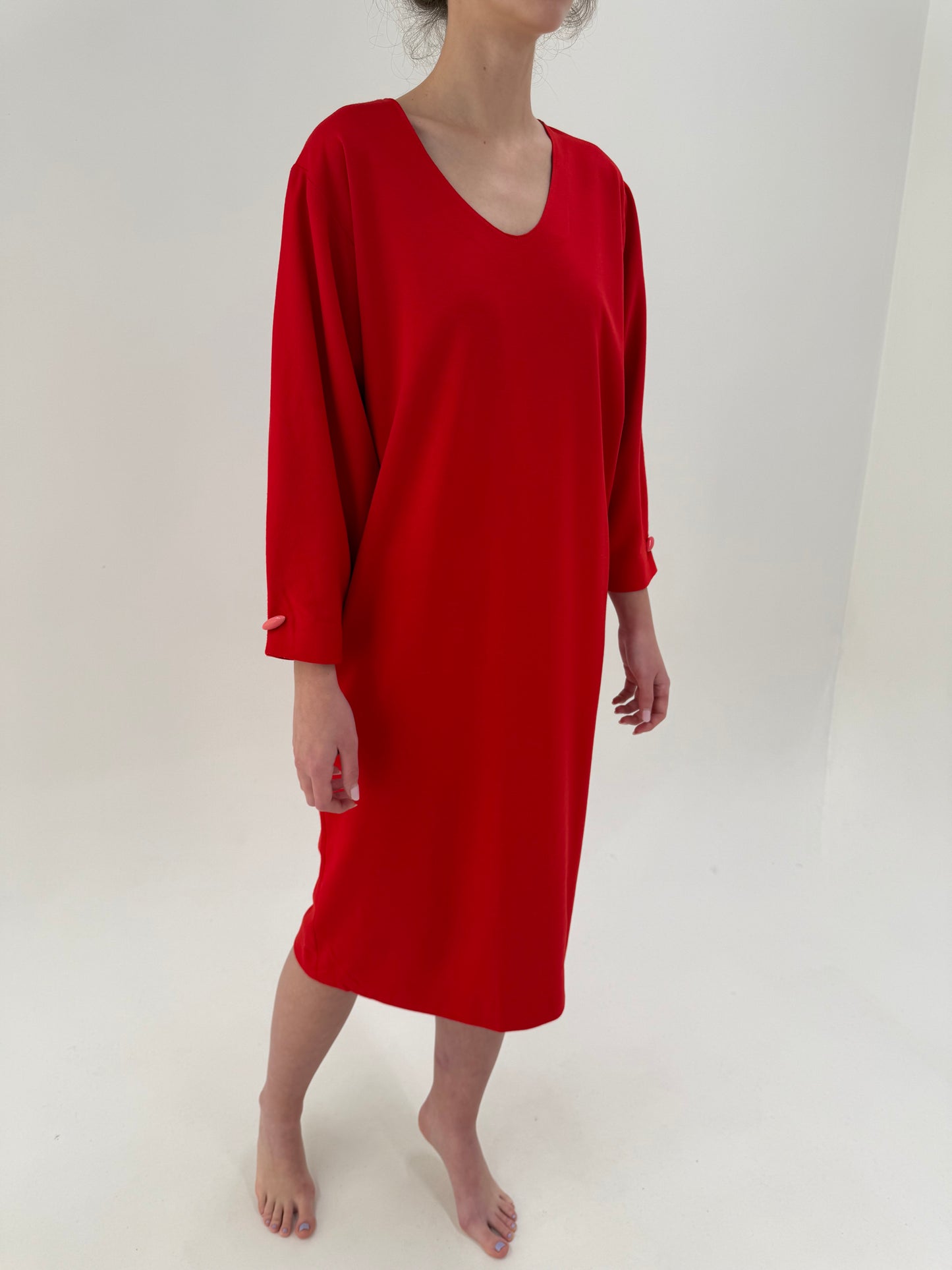 Rochie vintage roșu tare din tricot dens de lana extrafina cu mânecă fluture