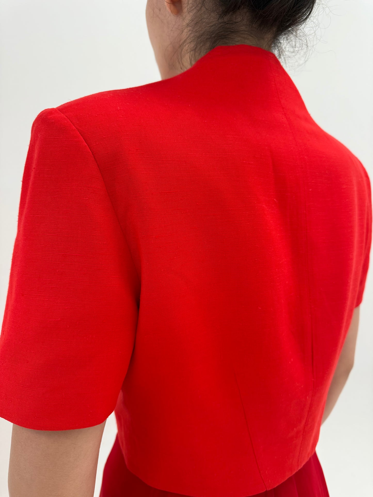 Sacou italian excepțional din în în croi cropped minimalist