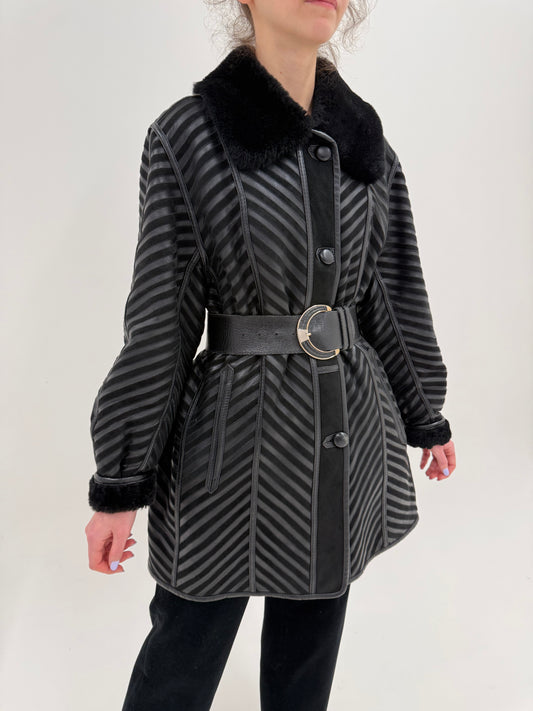 Blana naturală Shearling neagră excepțională cu lucrătură deosebită