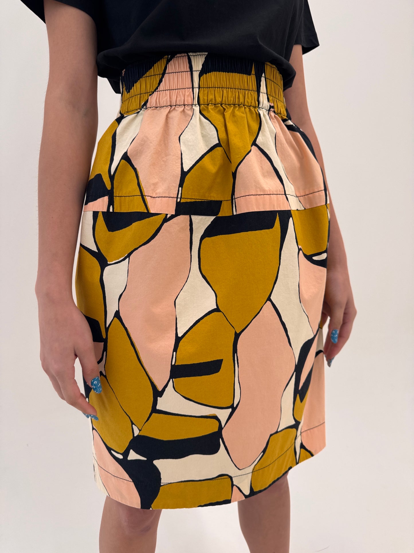 Fustă Marc Jacobs cu buzunare , talie înaltă elastică și print geometric