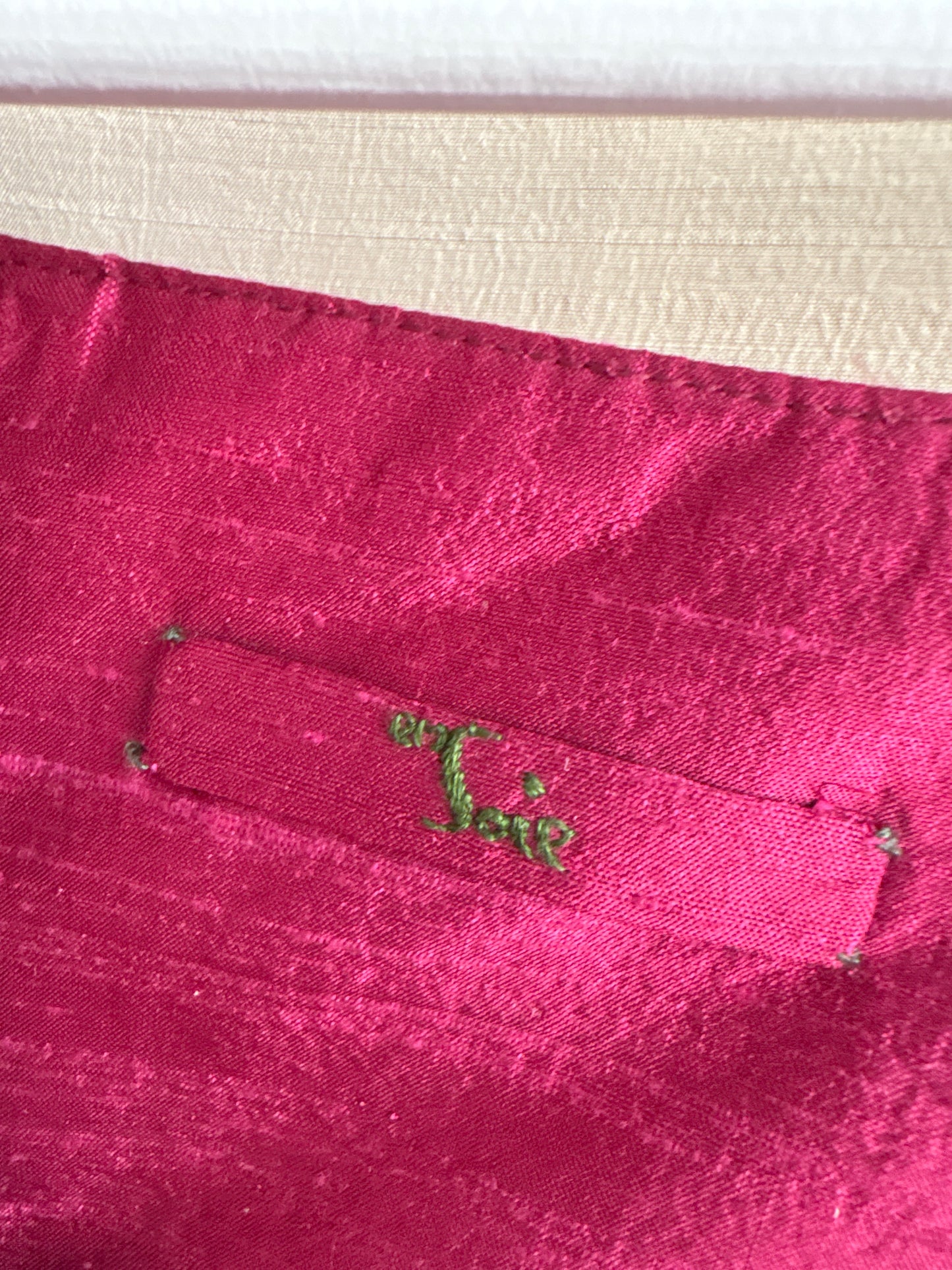 Rochie magenta din mătase naturală dupioni cu talie marcată de la zi la seară