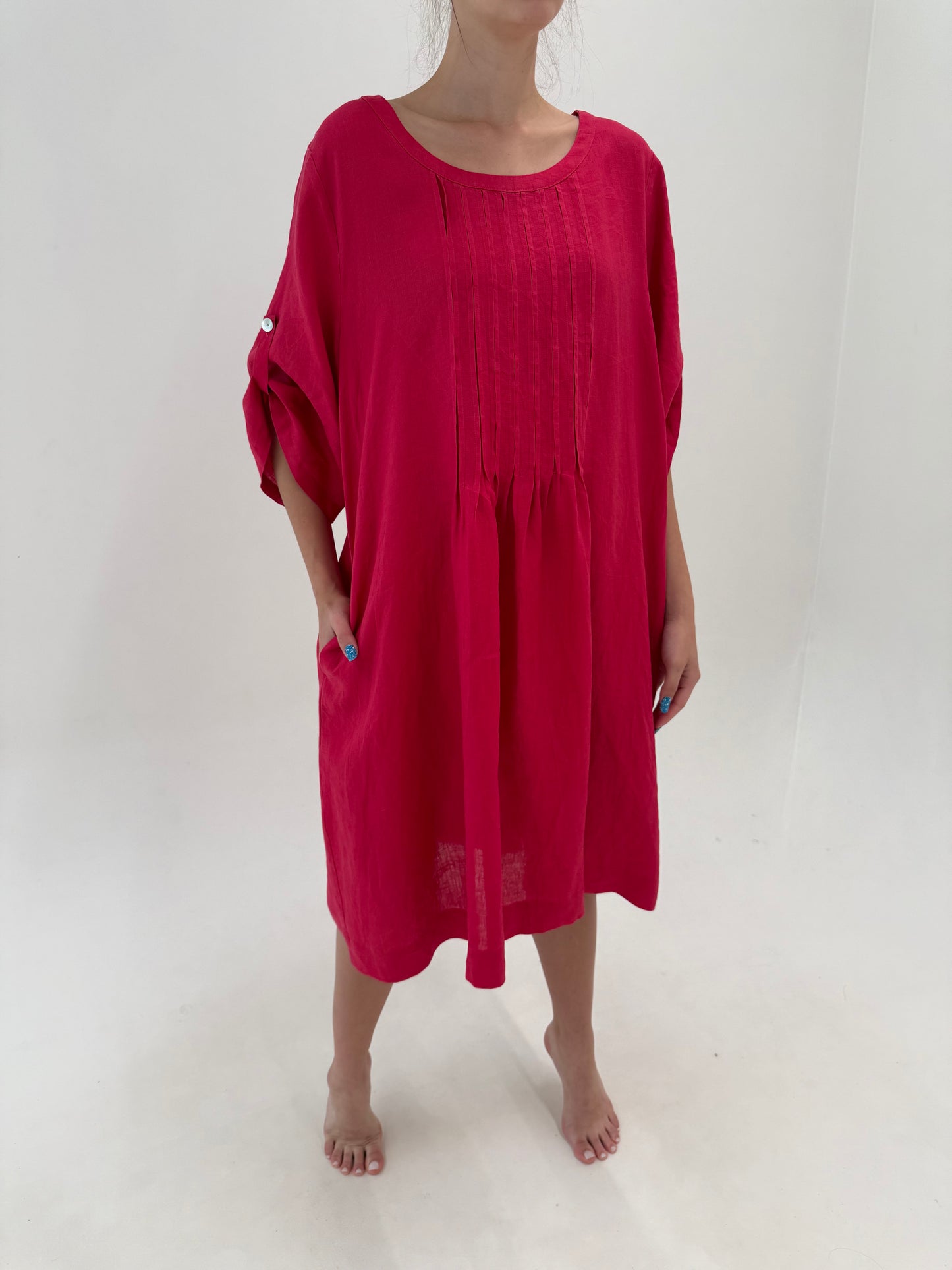 Rochie din in premium raspberry red cu buzunare și mânecă reglabilă în croi lejer