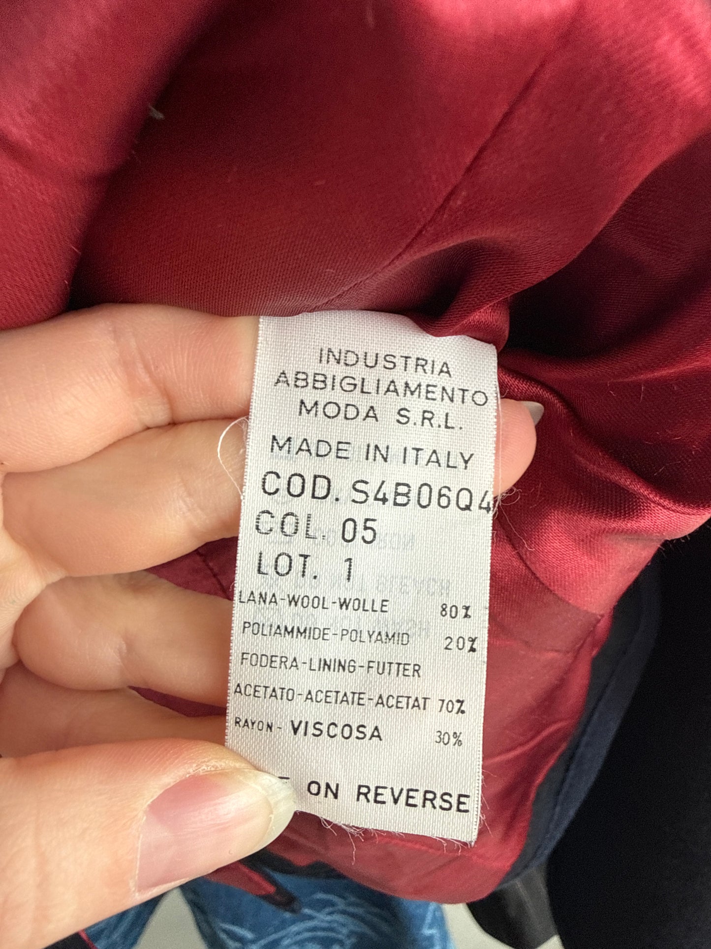 Sacou petite Armani preppy style cu paspoal și emblemă din lana extrafina