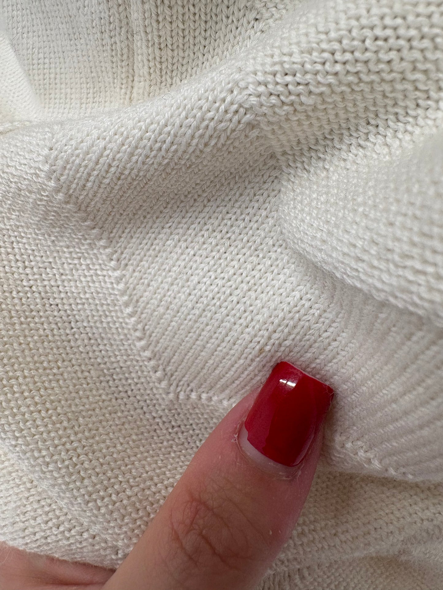 Maleta tall off white din lana merino extrafina groasă de gramaj mare