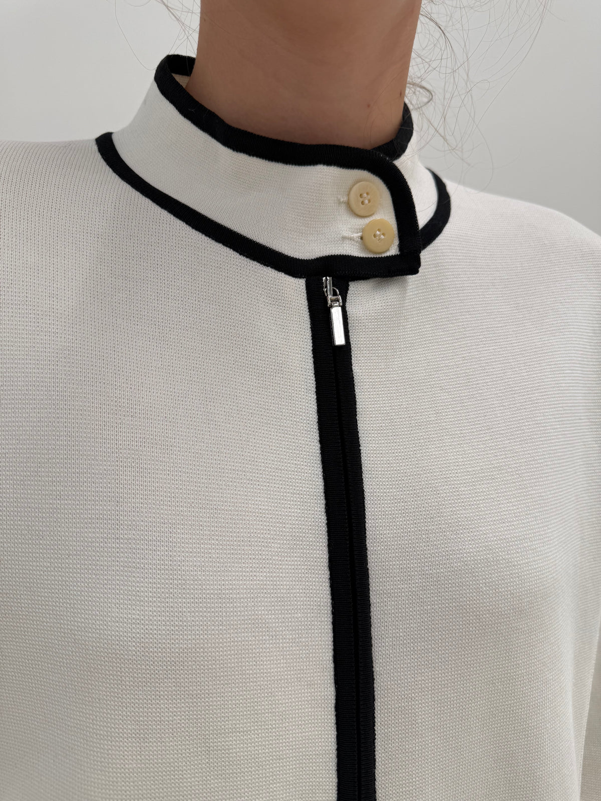 Jacheta luxury Marina Rinaldi în croi minimalist actual din bumbac Filo di Scozia
