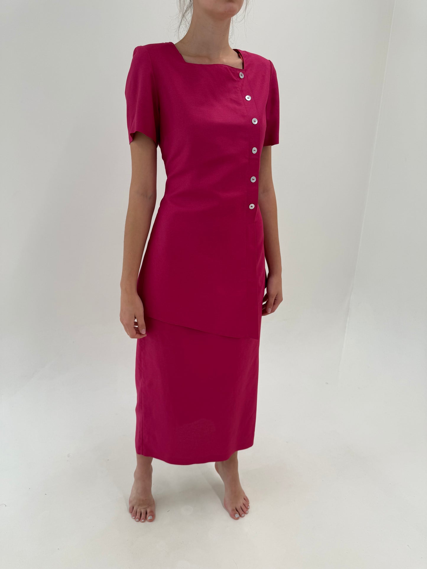 Rochie maxi fucsia în croi minimalist din pânză de in și vascoza