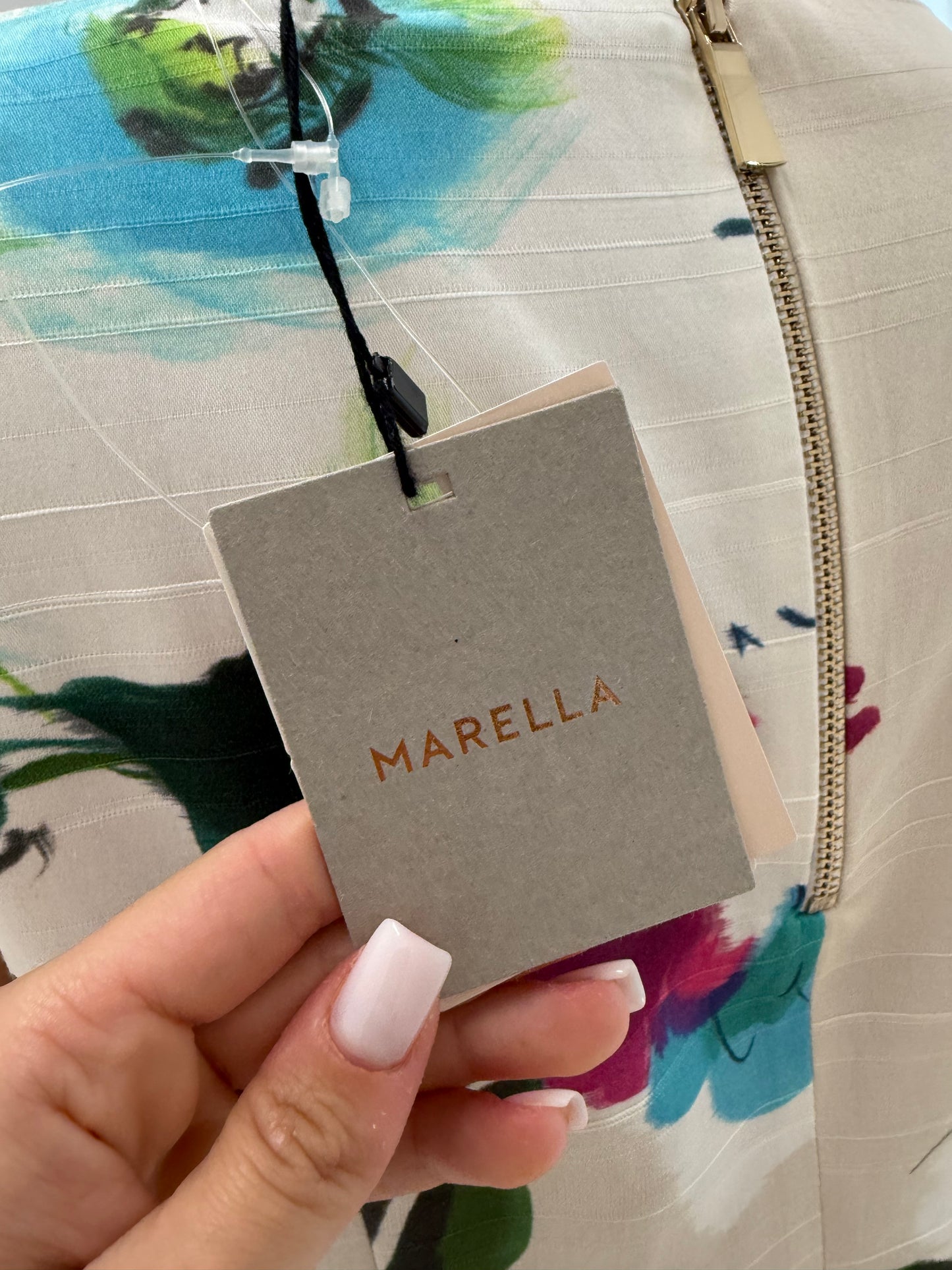 Set nou cu eticheta Marella by Max Mara în croi minimalist atemporal