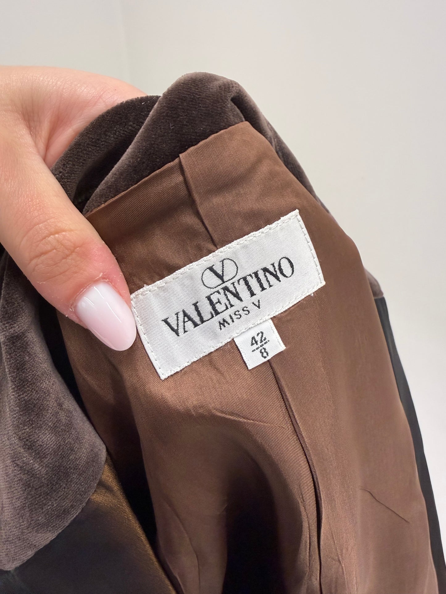 Sacou vintage Valentino din chantung cu închidere dublă cambrat