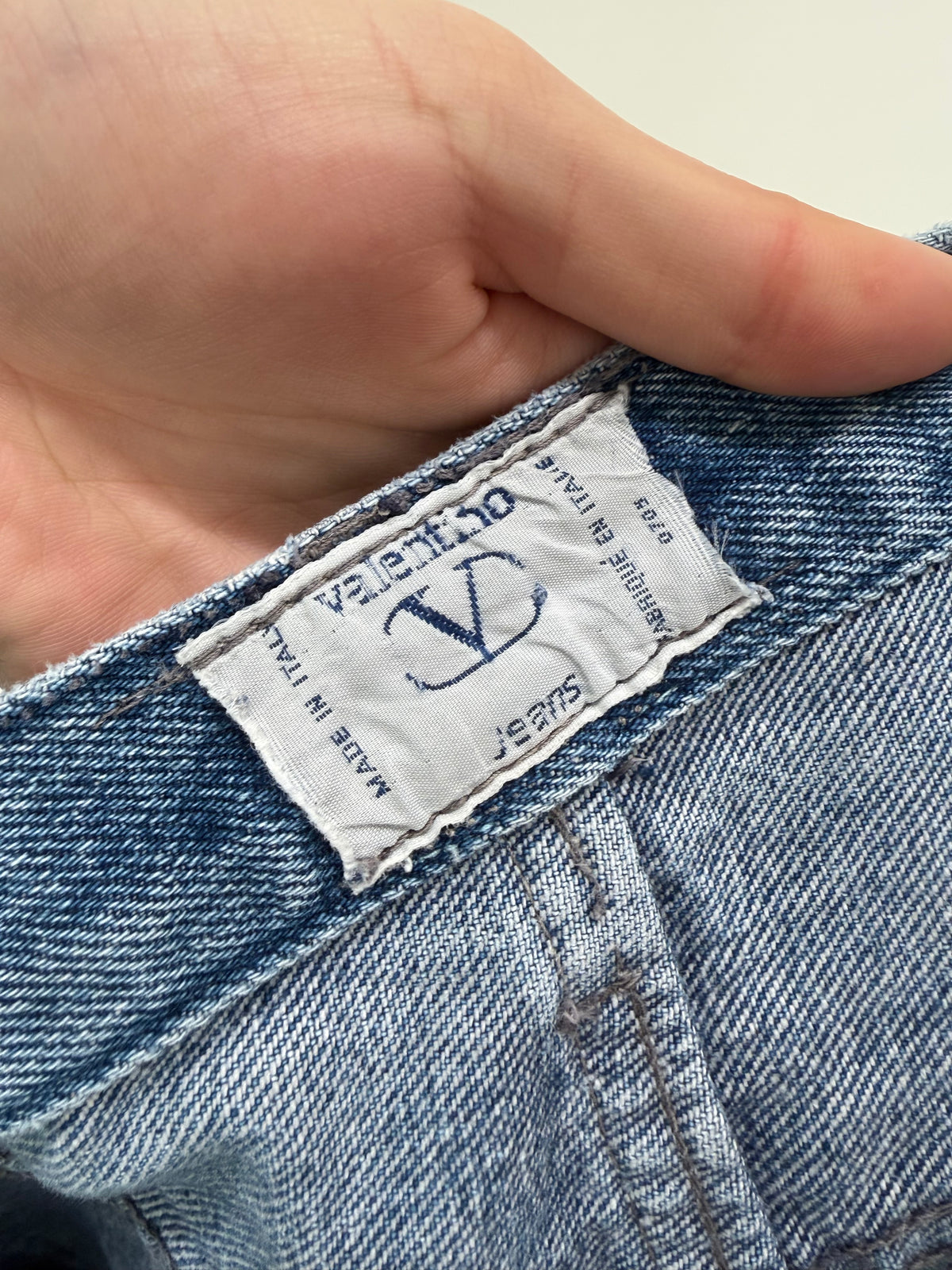 Jeans Valentino old vintage anii 80 din bumbac gros cu talie ultra înaltă tall