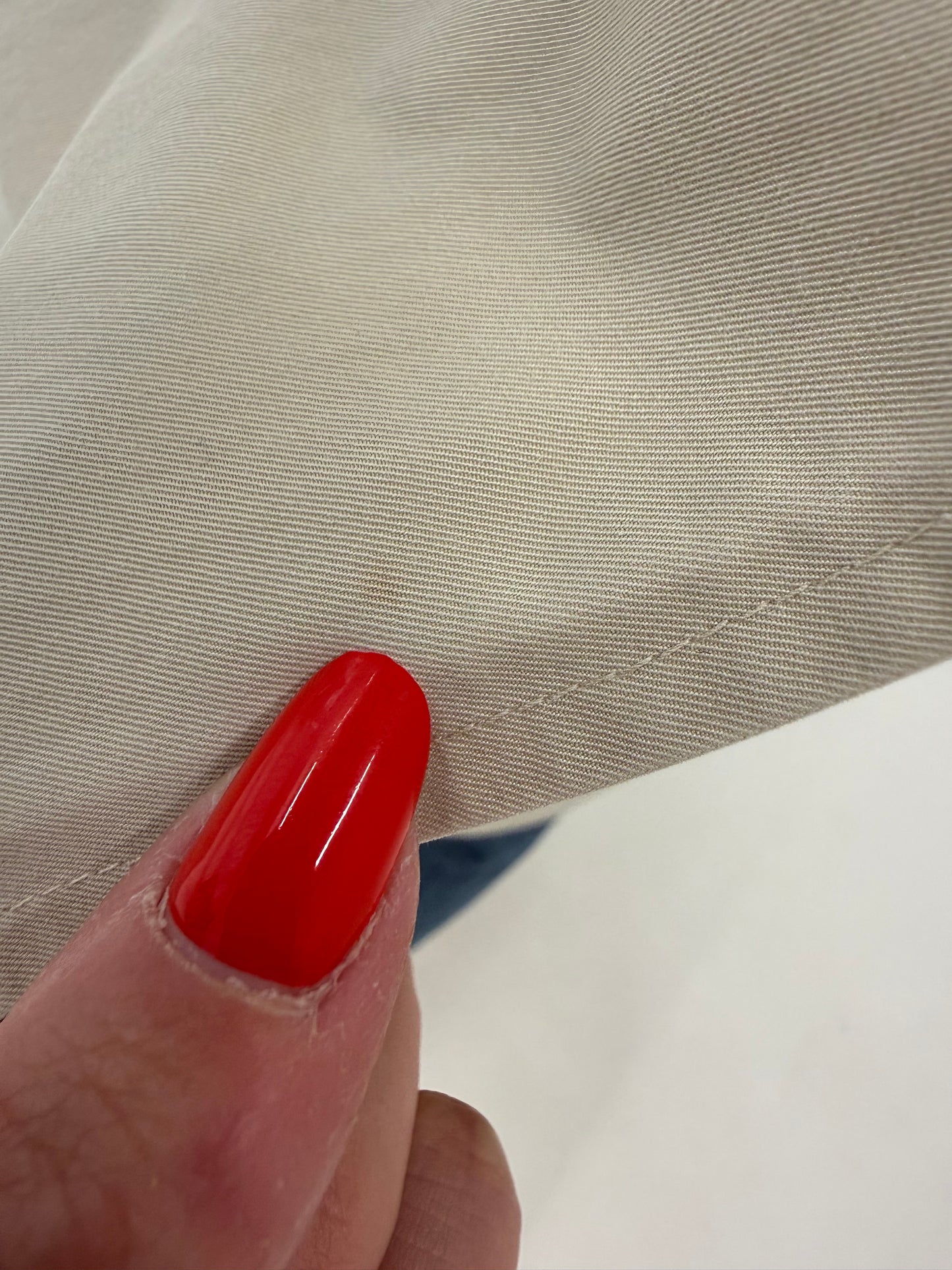 Trench Burberry vintage petite light nude în croi clasic