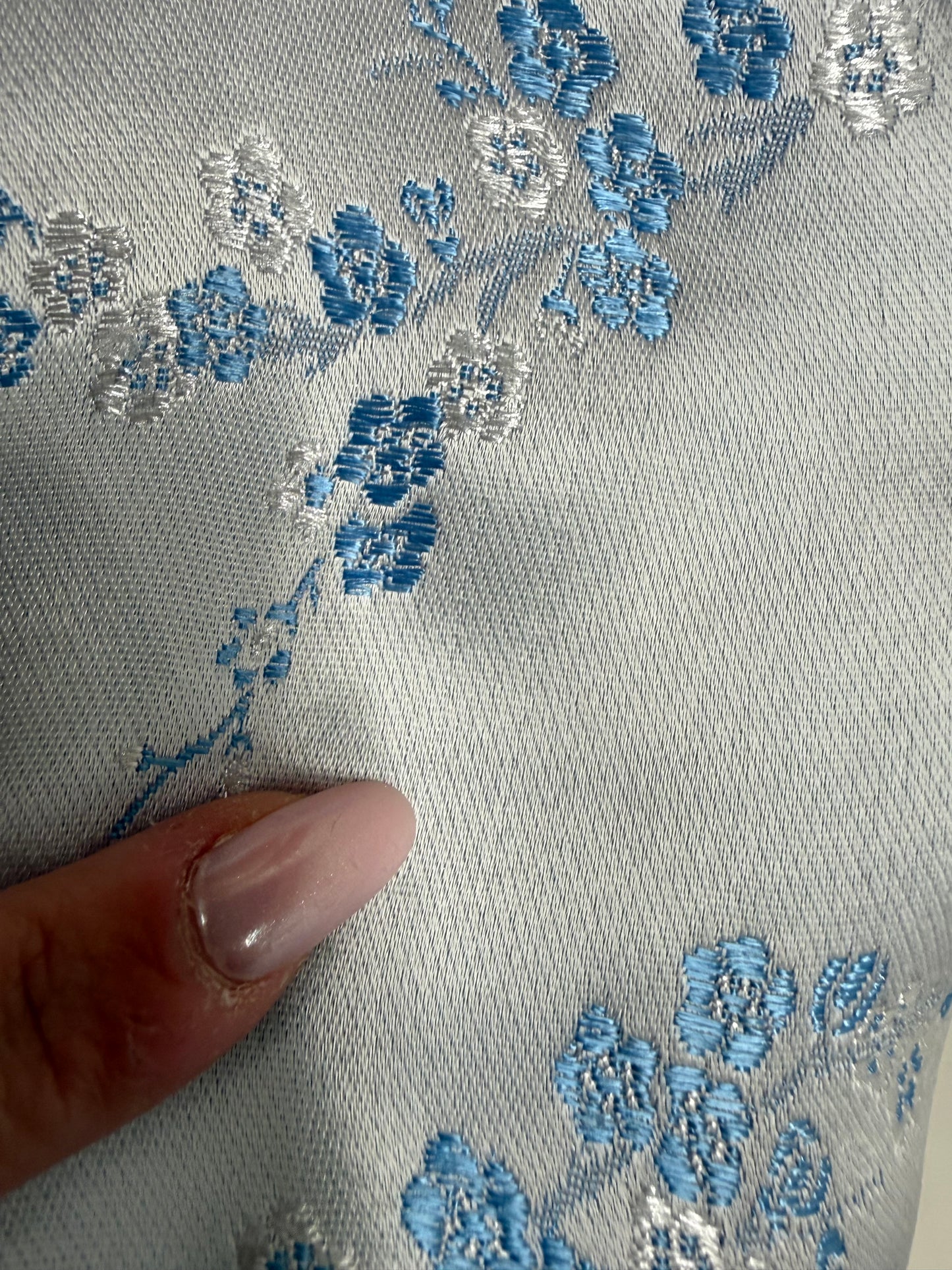 Top asiatic baby blue din jacquard de mătase naturală