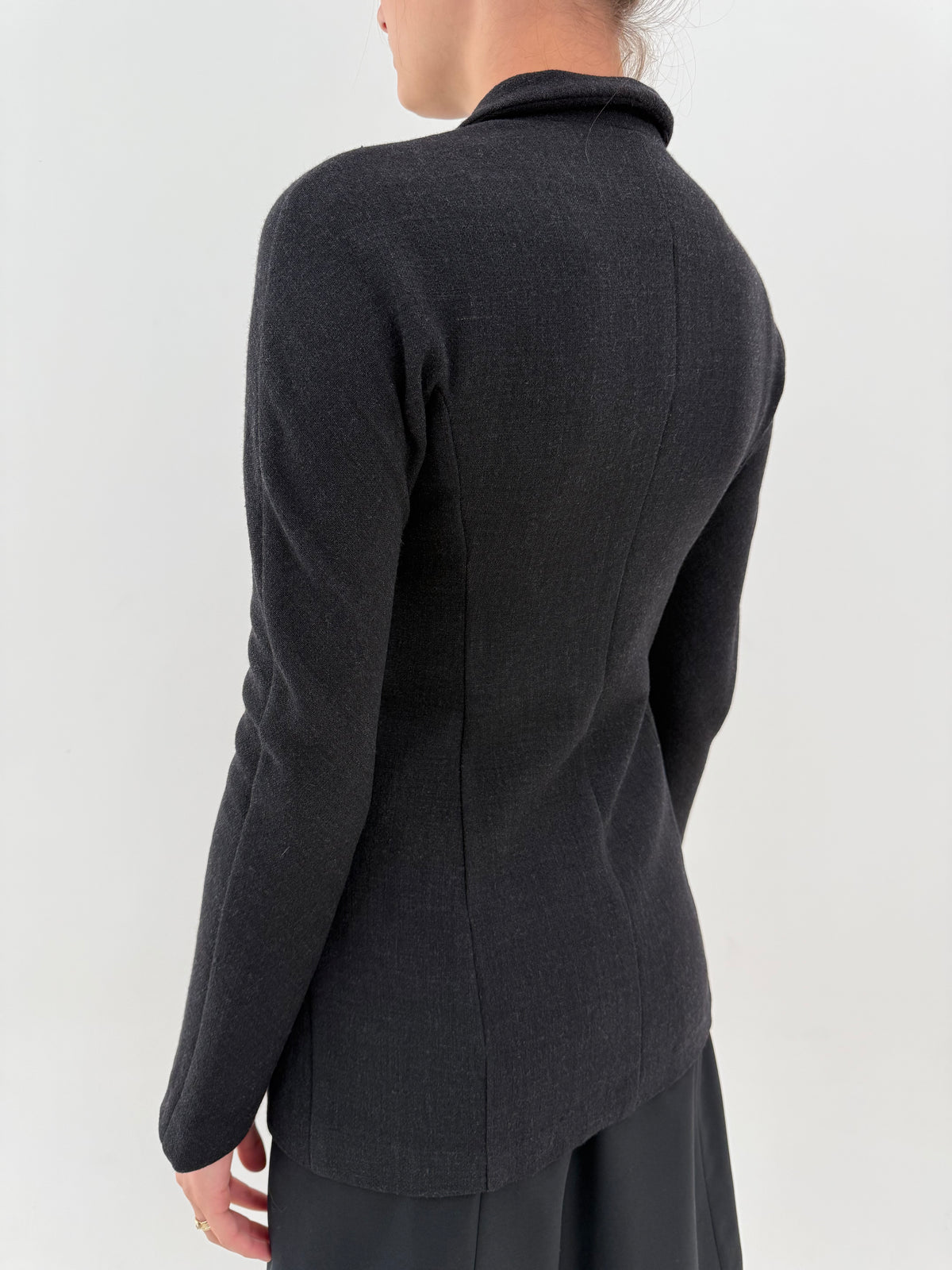 Sacou Gianfranco Ferre ultra cambrat charcoal gray din lana extrafina modelatoare