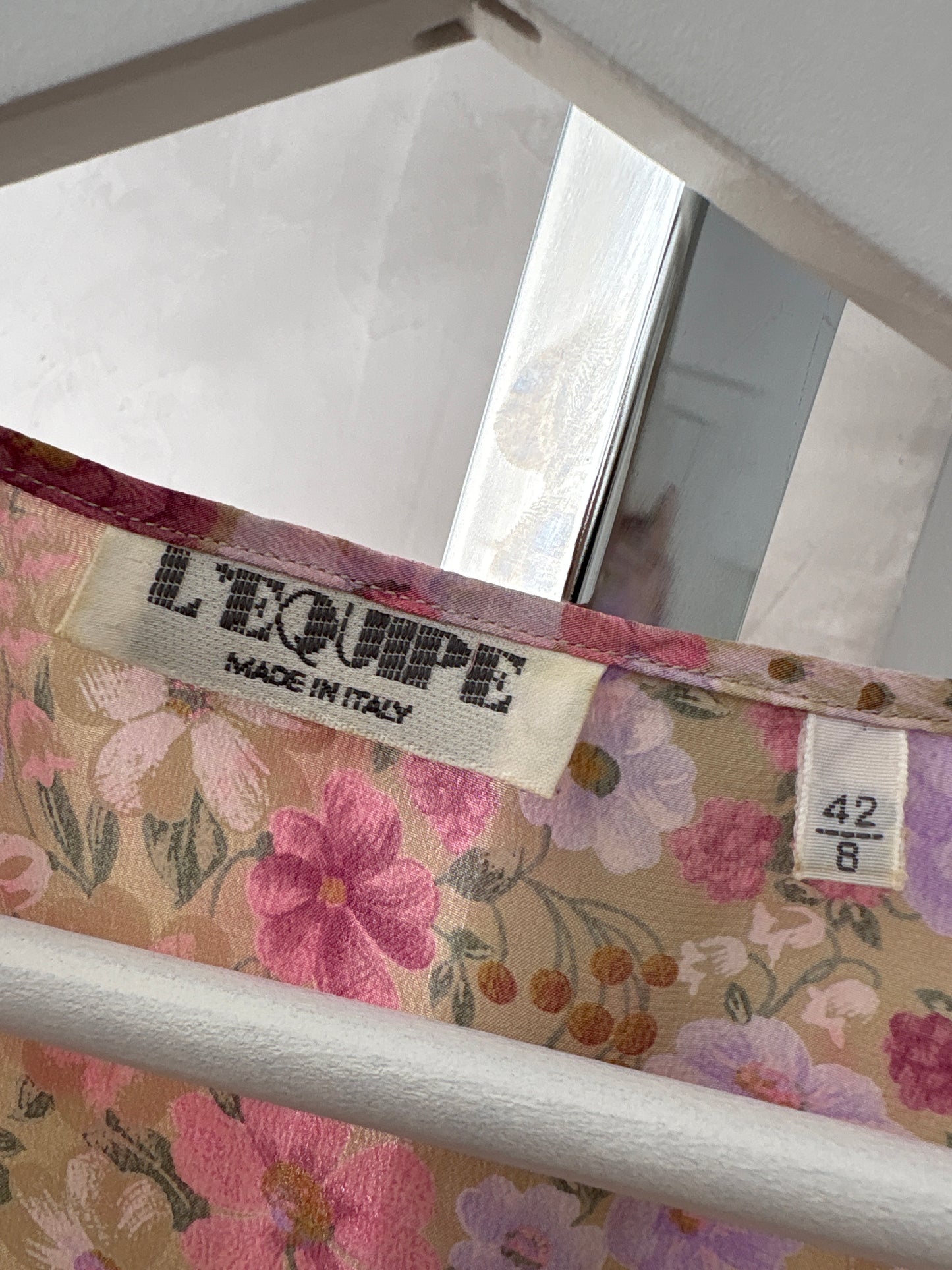 Top italian din mătase naturală cu print floral în nuanțe de roz