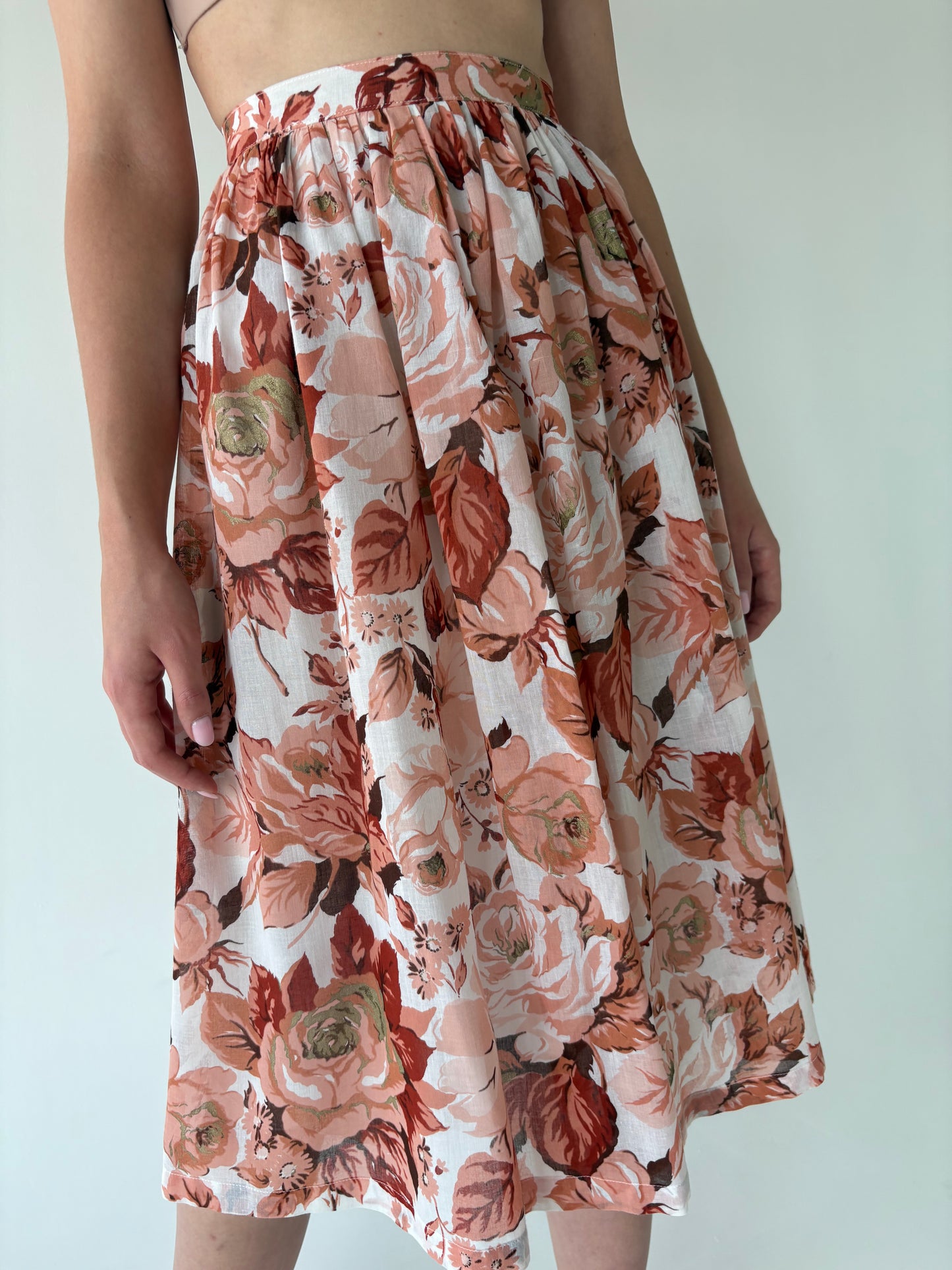 Fustă vintage super amplă din panzica cu print floral superb