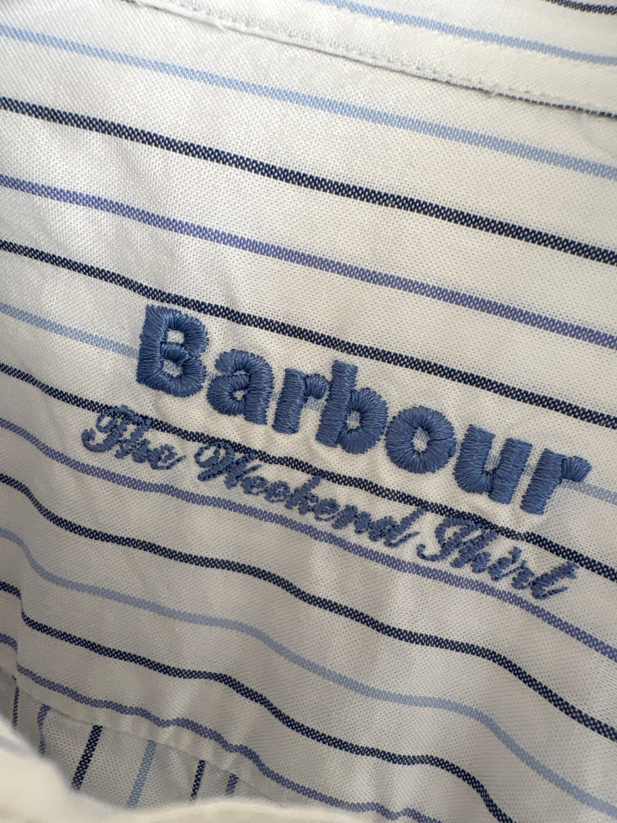 Cămașa Barbour în dungi fine verticale din poplin premium de bumbac